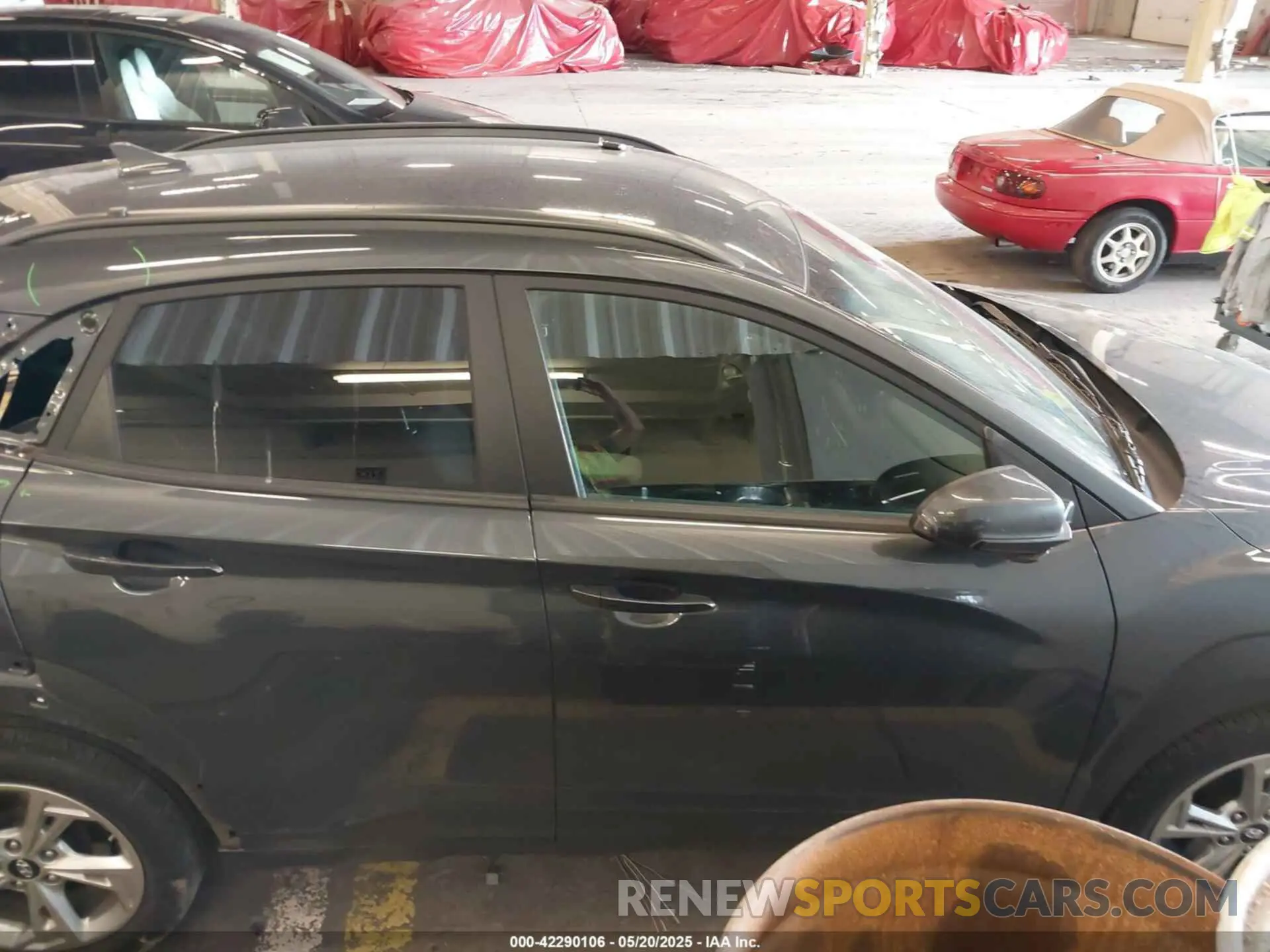 14 fotografías del automóvil dañado KM8K6CAB6NU828929 HYUNDAI KONA 2022