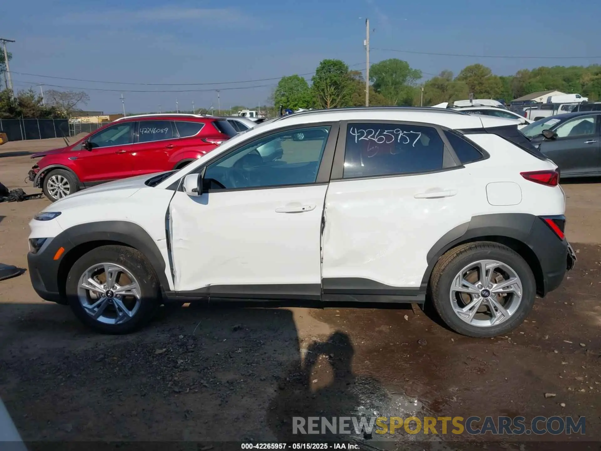 15 fotografías del automóvil dañado KM8K6CAB7NU901581 HYUNDAI KONA 2022