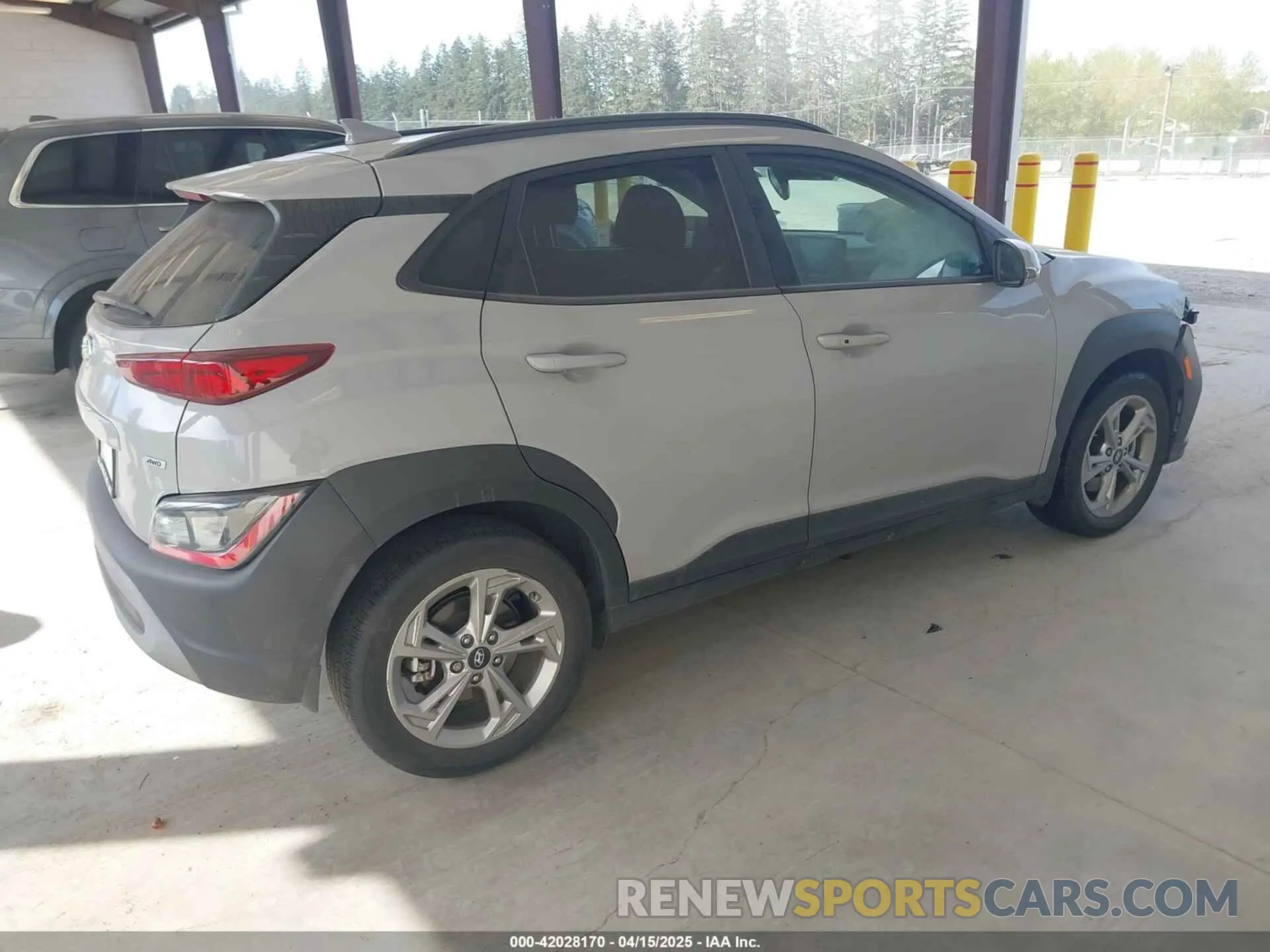 4 fotografías del automóvil dañado KM8K6CAB9NU920584 HYUNDAI KONA 2022