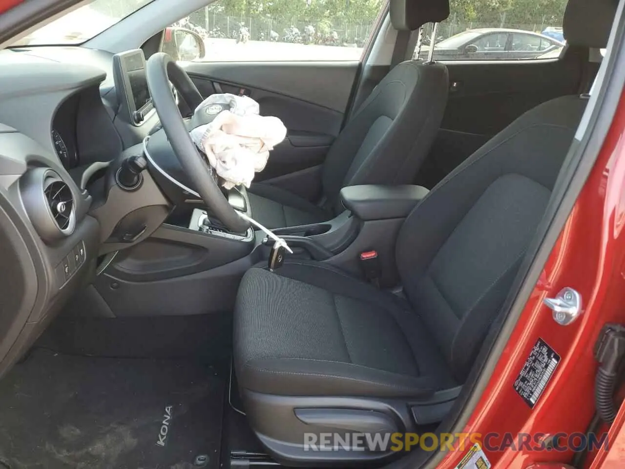 7 fotografías del automóvil dañado KM8K6CABXNU918181 HYUNDAI KONA 2022