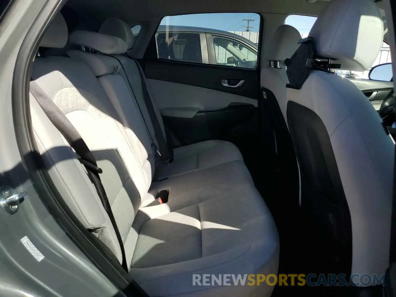 10 fotografías del automóvil dañado KM8K23AG3PU183909 HYUNDAI KONA 2023