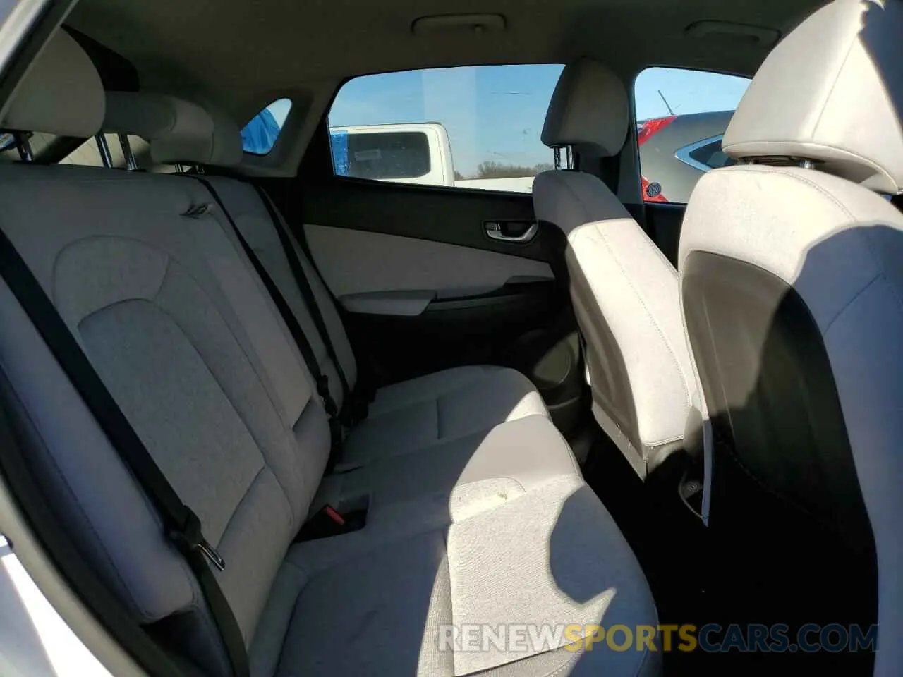 11 fotografías del automóvil dañado KM8K23AG3PU187460 HYUNDAI KONA 2023