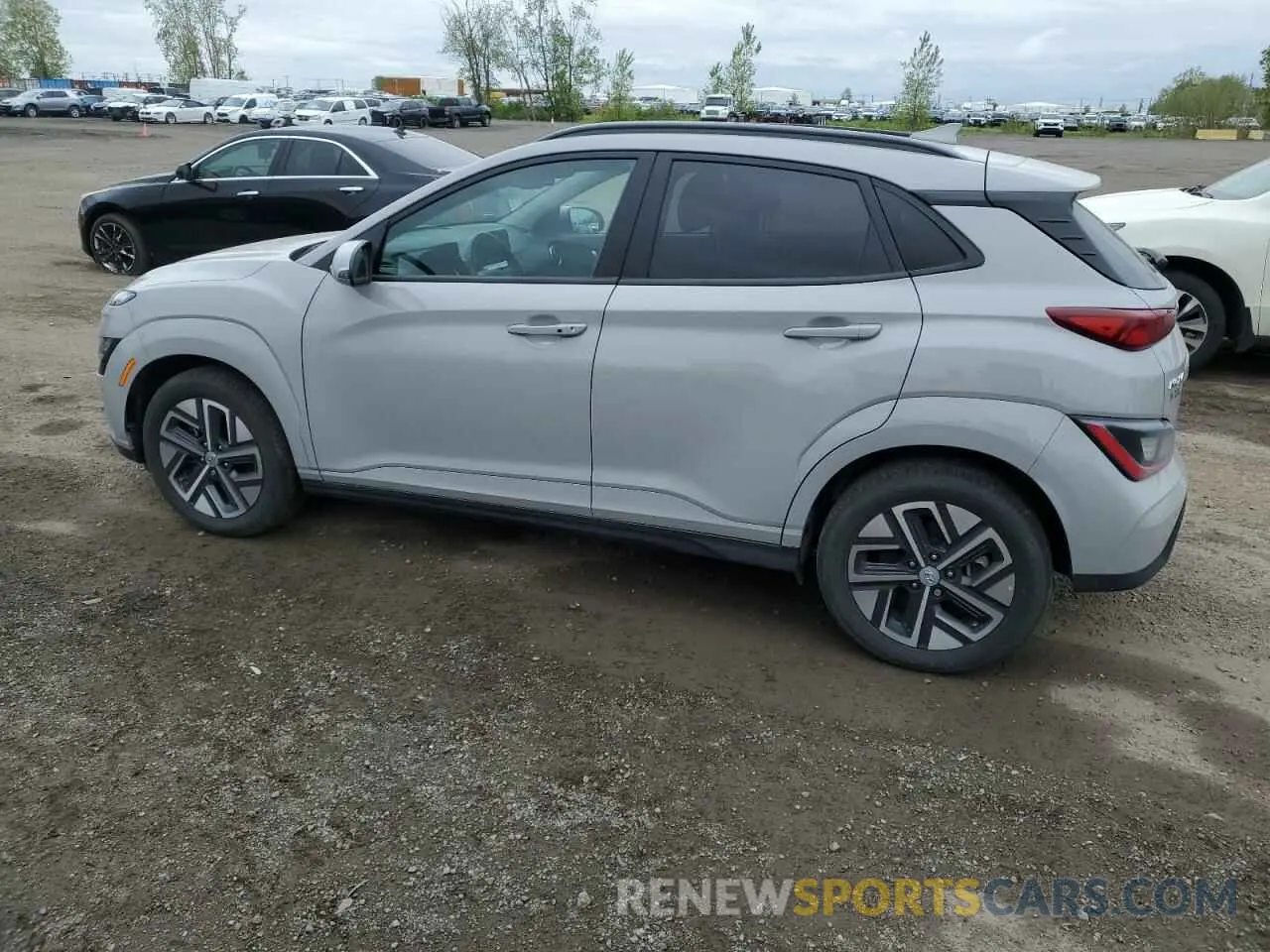 2 fotografías del automóvil dañado KM8K23AG8PU192394 HYUNDAI KONA 2023