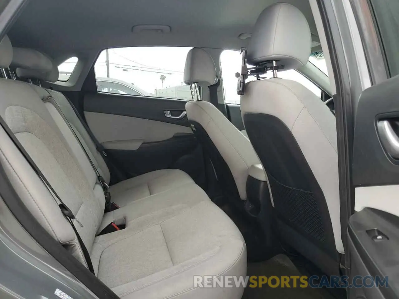11 fotografías del automóvil dañado KM8K23AGXPU183664 HYUNDAI KONA 2023