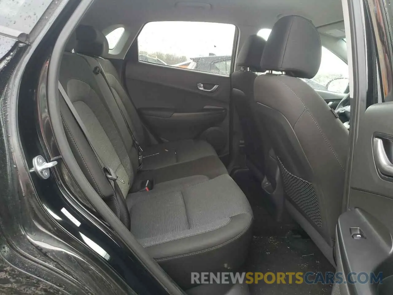 11 fotografías del automóvil dañado KM8K23AGXPU191490 HYUNDAI KONA 2023