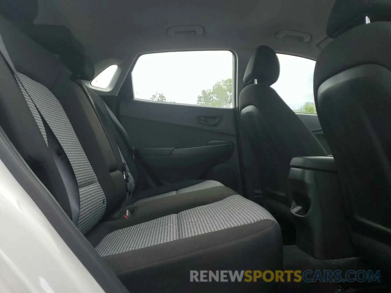 11 fotografías del automóvil dañado KM8K2CAB2PU035920 HYUNDAI KONA 2023