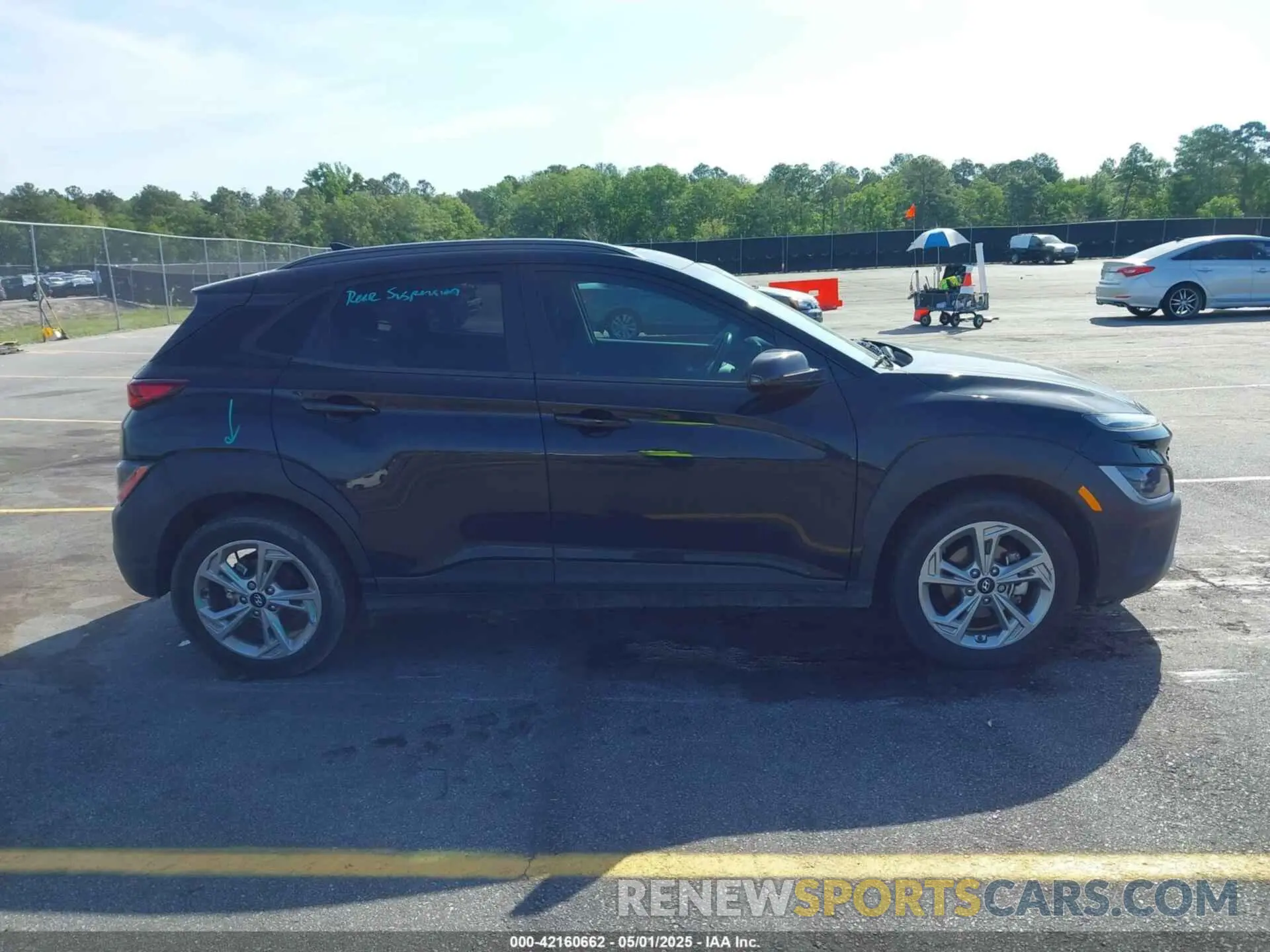 13 fotografías del automóvil dañado KM8K32AB0PU936064 HYUNDAI KONA 2023