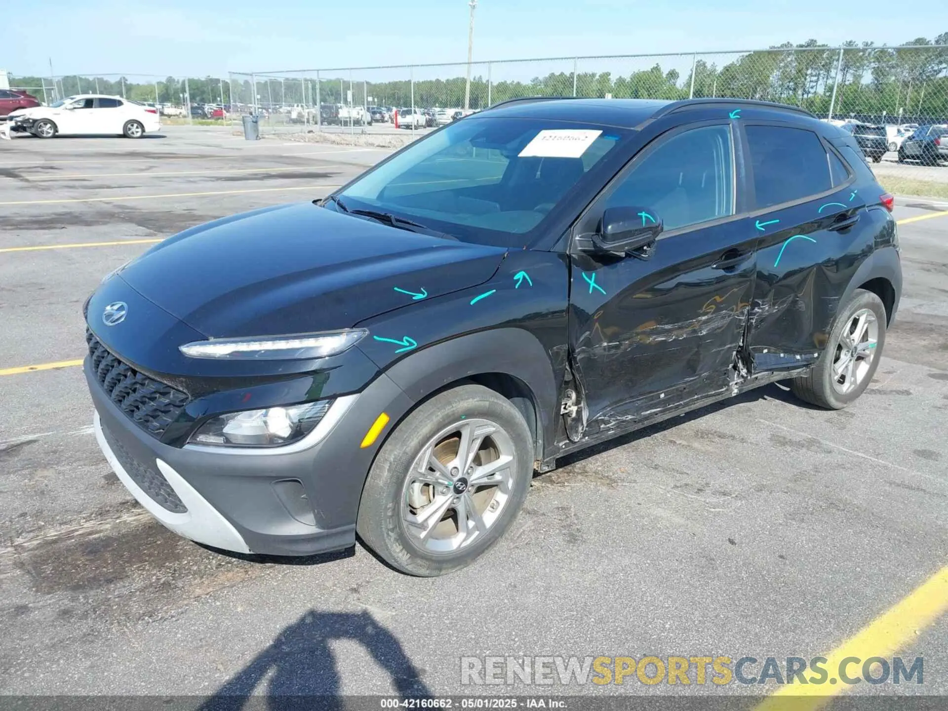 2 fotografías del automóvil dañado KM8K32AB0PU936064 HYUNDAI KONA 2023