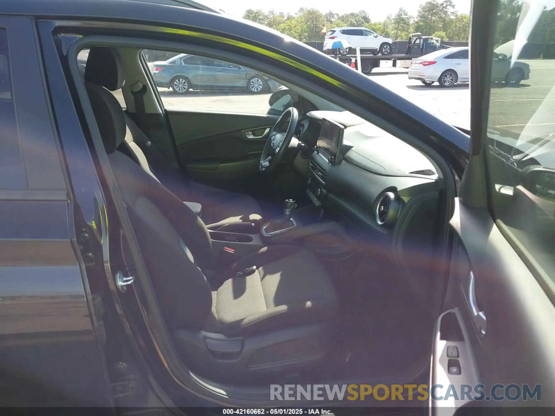 5 fotografías del automóvil dañado KM8K32AB0PU936064 HYUNDAI KONA 2023