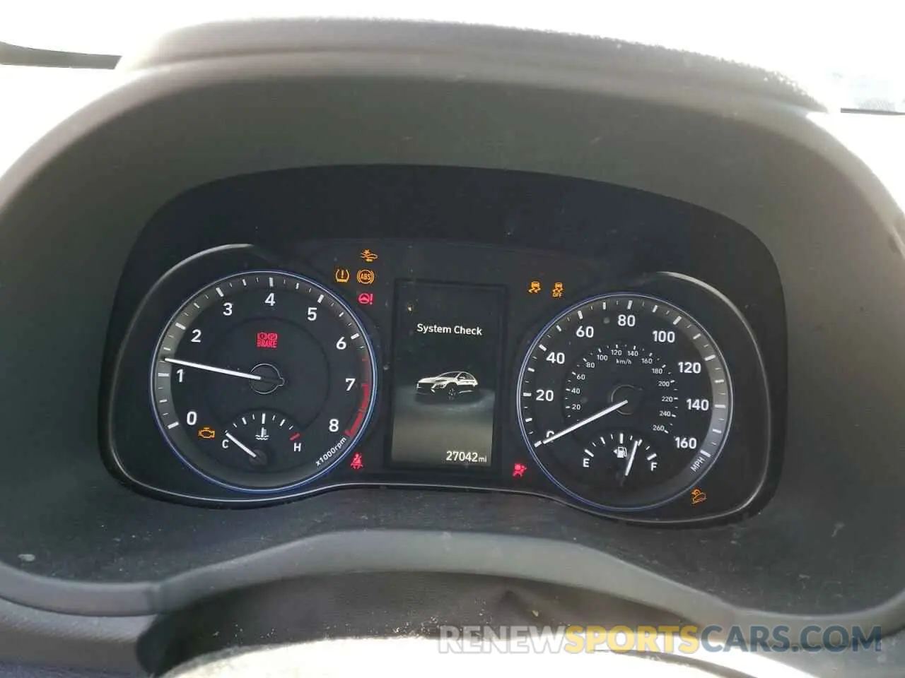 9 fotografías del automóvil dañado KM8K32AB2PU976324 HYUNDAI KONA 2023