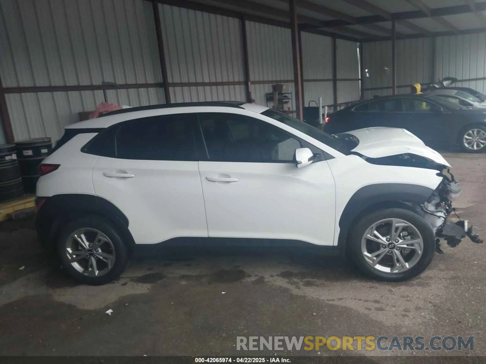 14 fotografías del automóvil dañado KM8K32AB8PU959074 HYUNDAI KONA 2023
