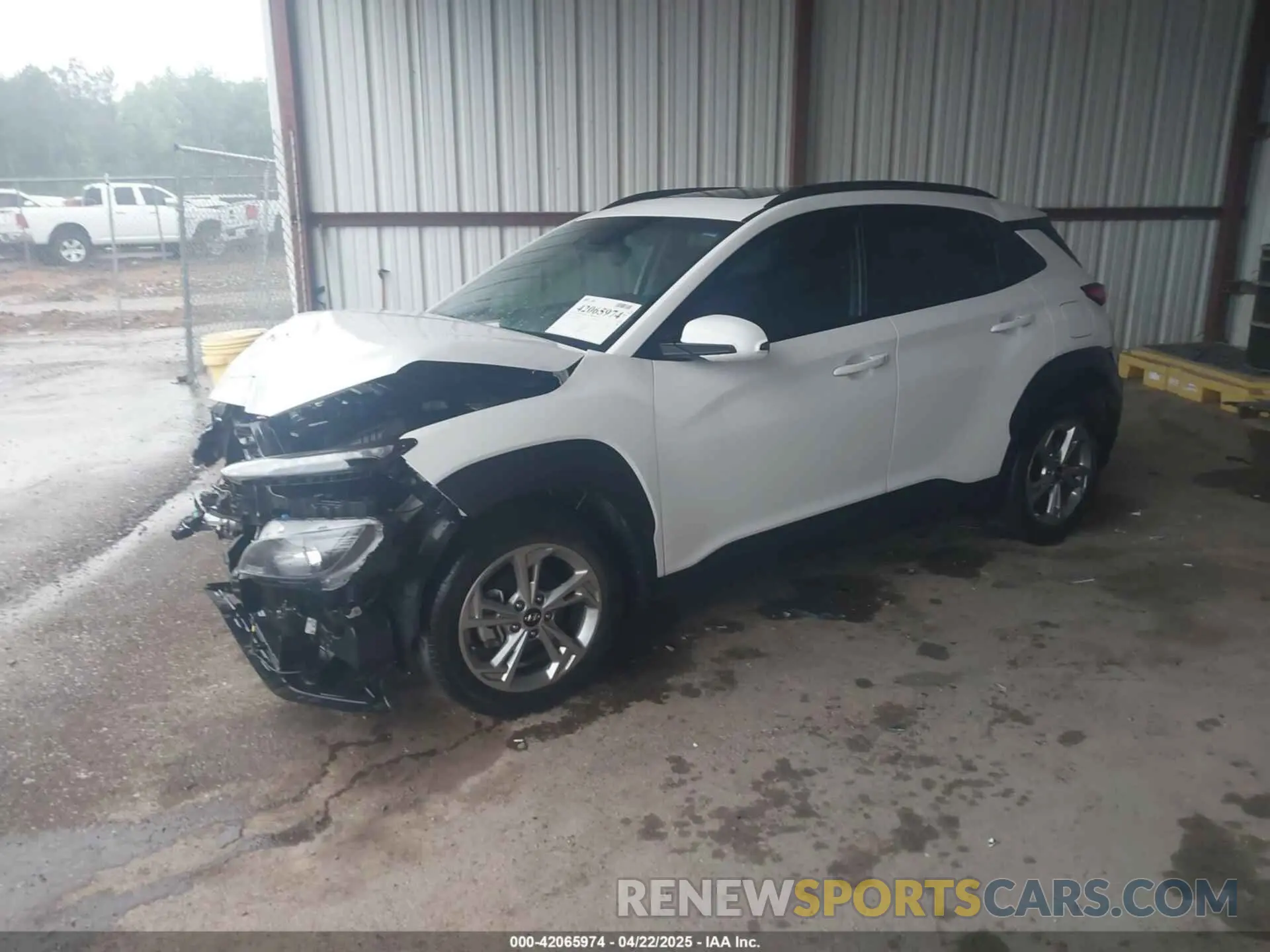 2 fotografías del automóvil dañado KM8K32AB8PU959074 HYUNDAI KONA 2023