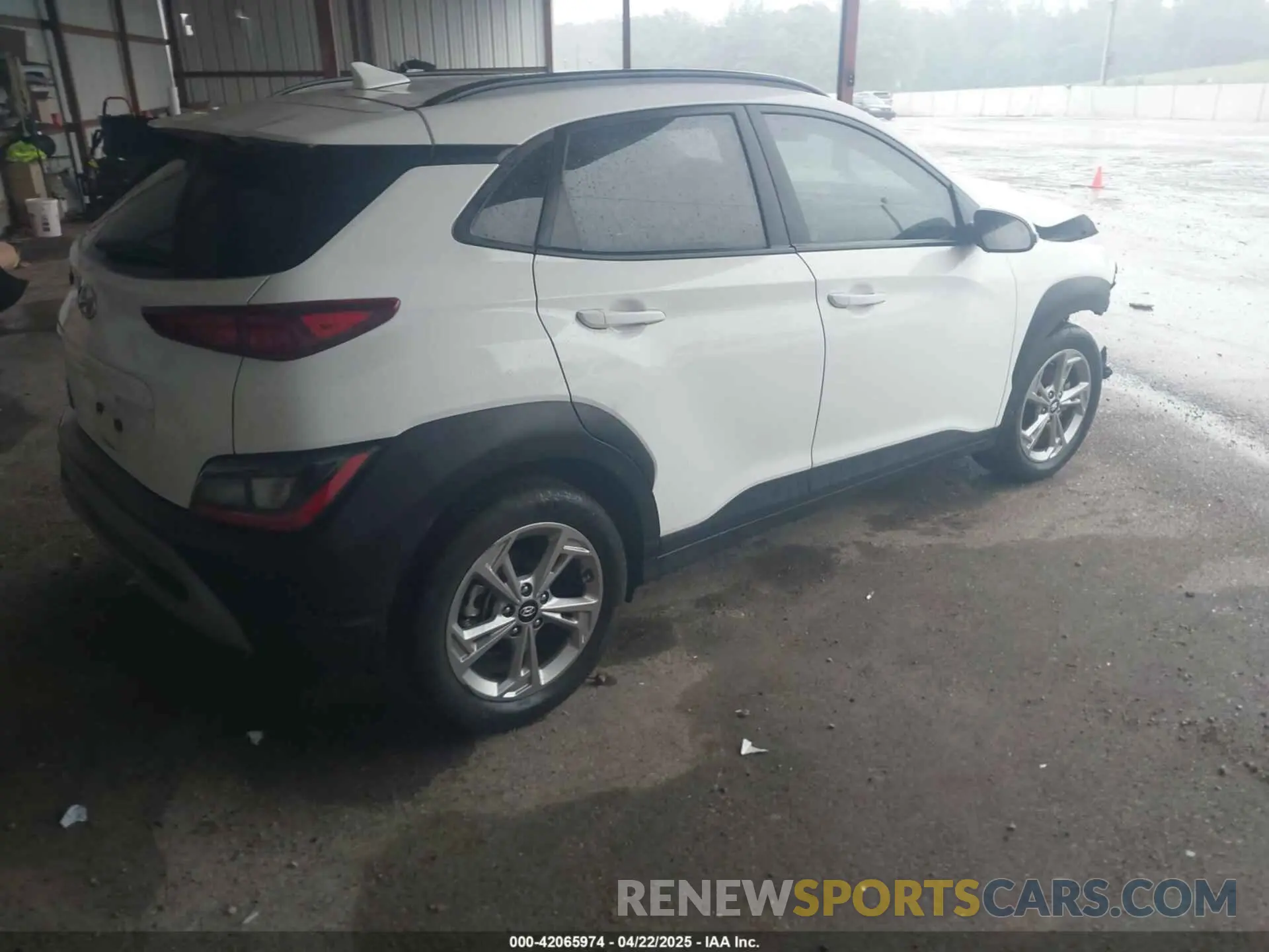 4 fotografías del automóvil dañado KM8K32AB8PU959074 HYUNDAI KONA 2023