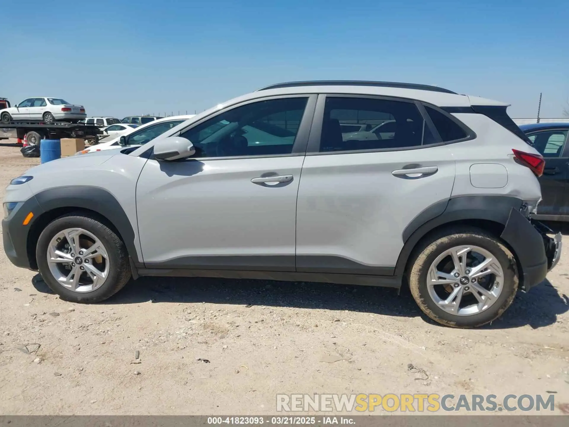 14 fotografías del automóvil dañado KM8K32AB8PU960824 HYUNDAI KONA 2023