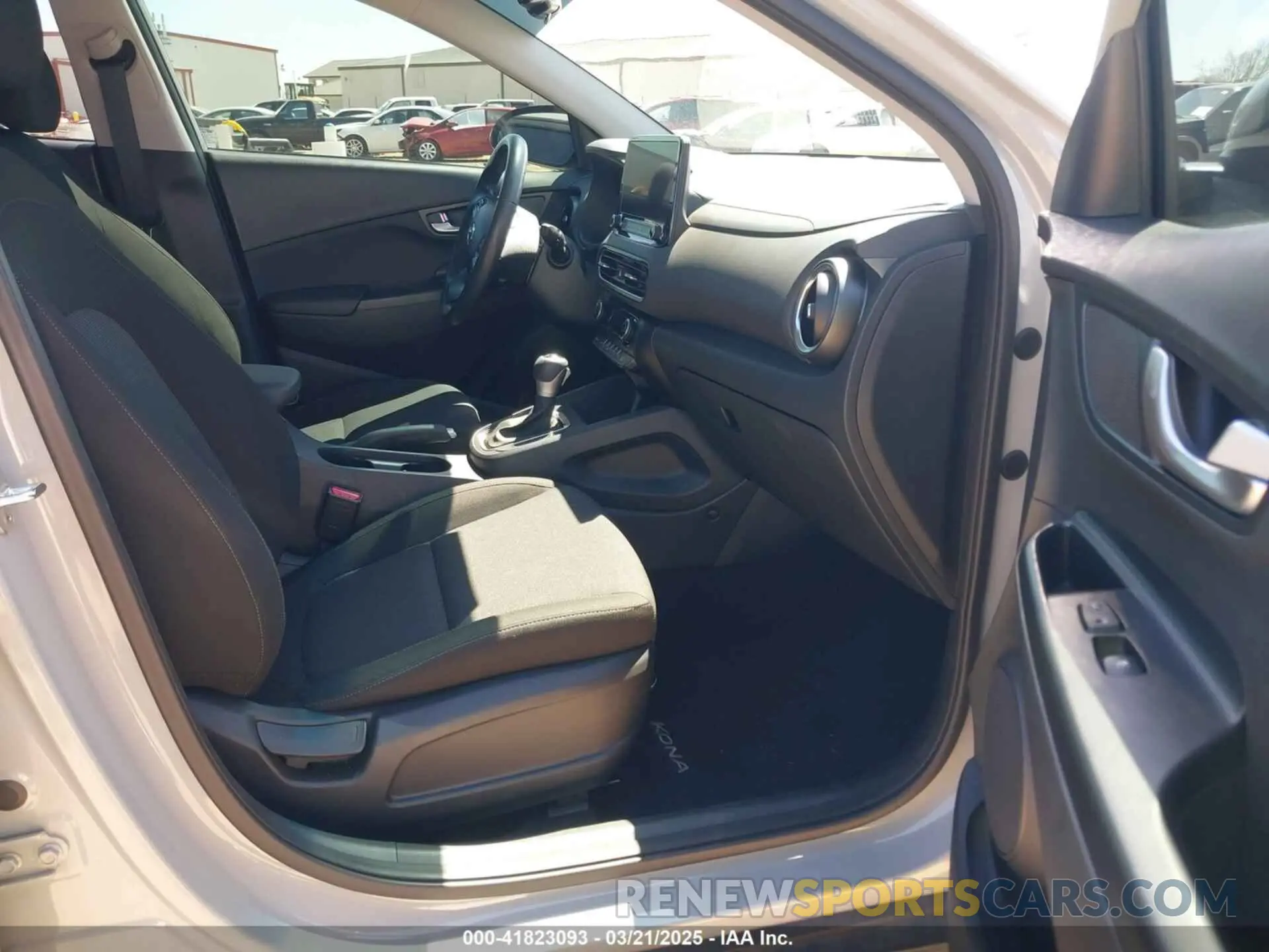 5 fotografías del automóvil dañado KM8K32AB8PU960824 HYUNDAI KONA 2023