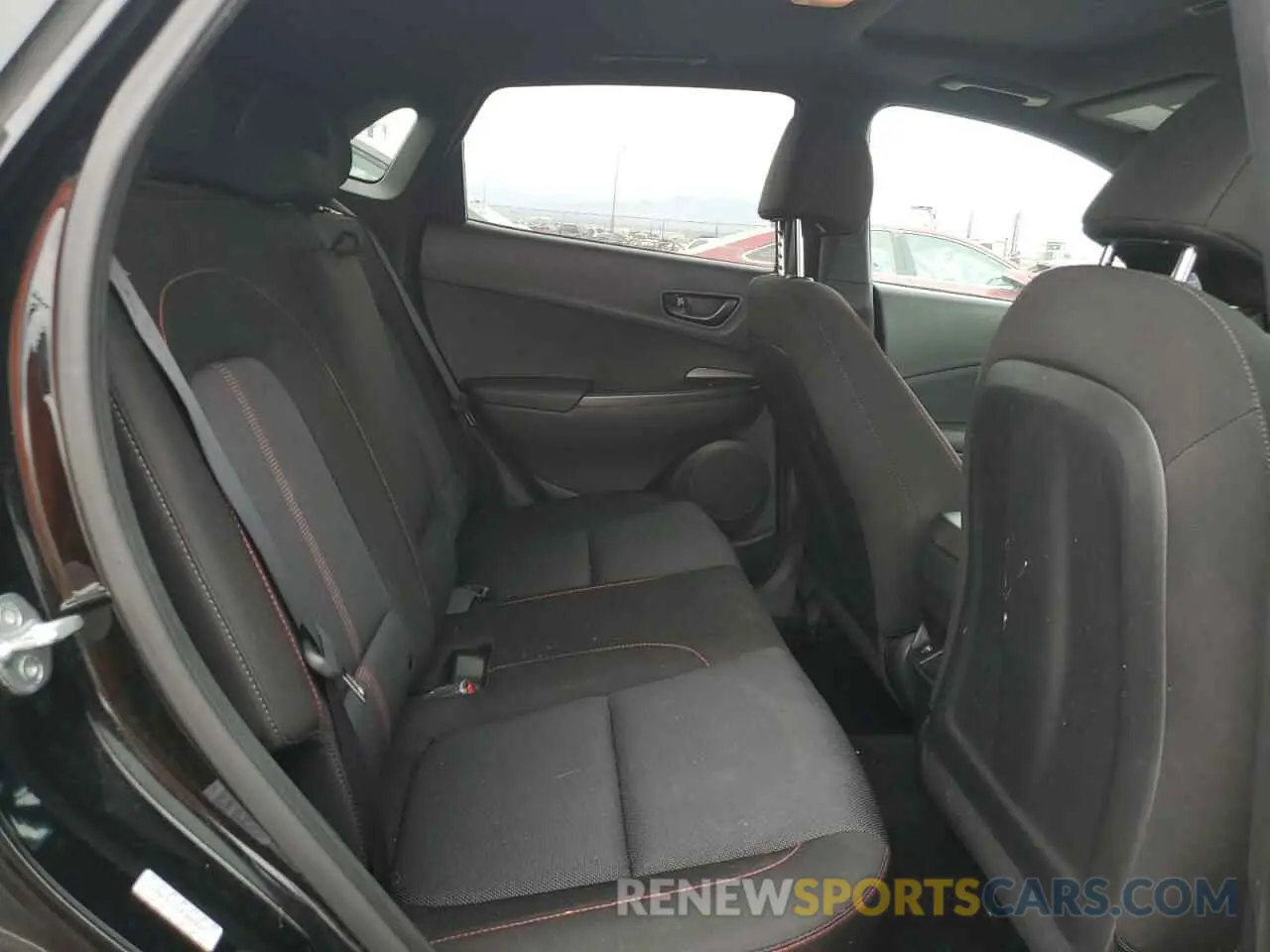 11 fotografías del automóvil dañado KM8K3CA32PU009565 HYUNDAI KONA 2023