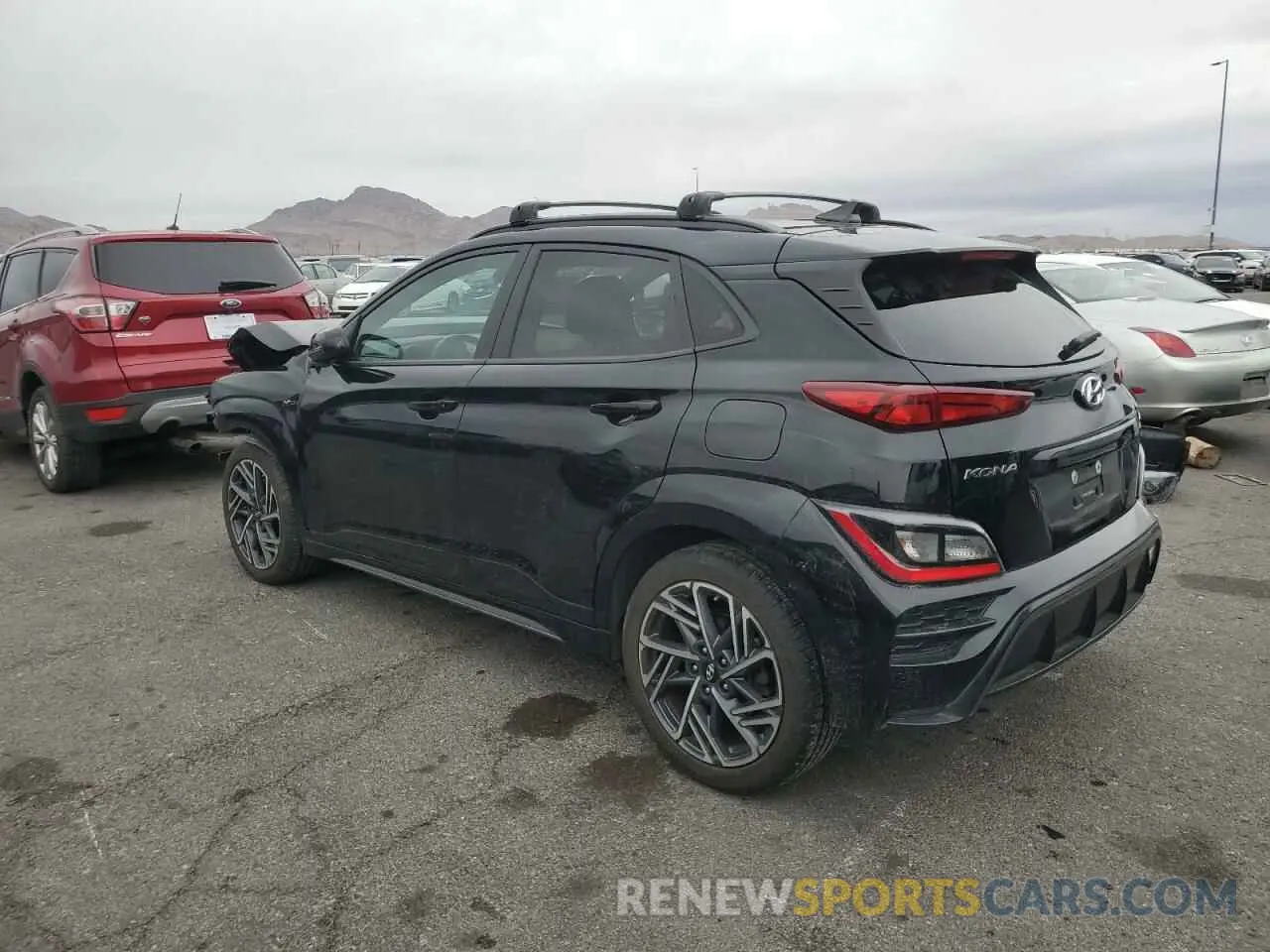 2 fotografías del automóvil dañado KM8K3CA32PU009565 HYUNDAI KONA 2023