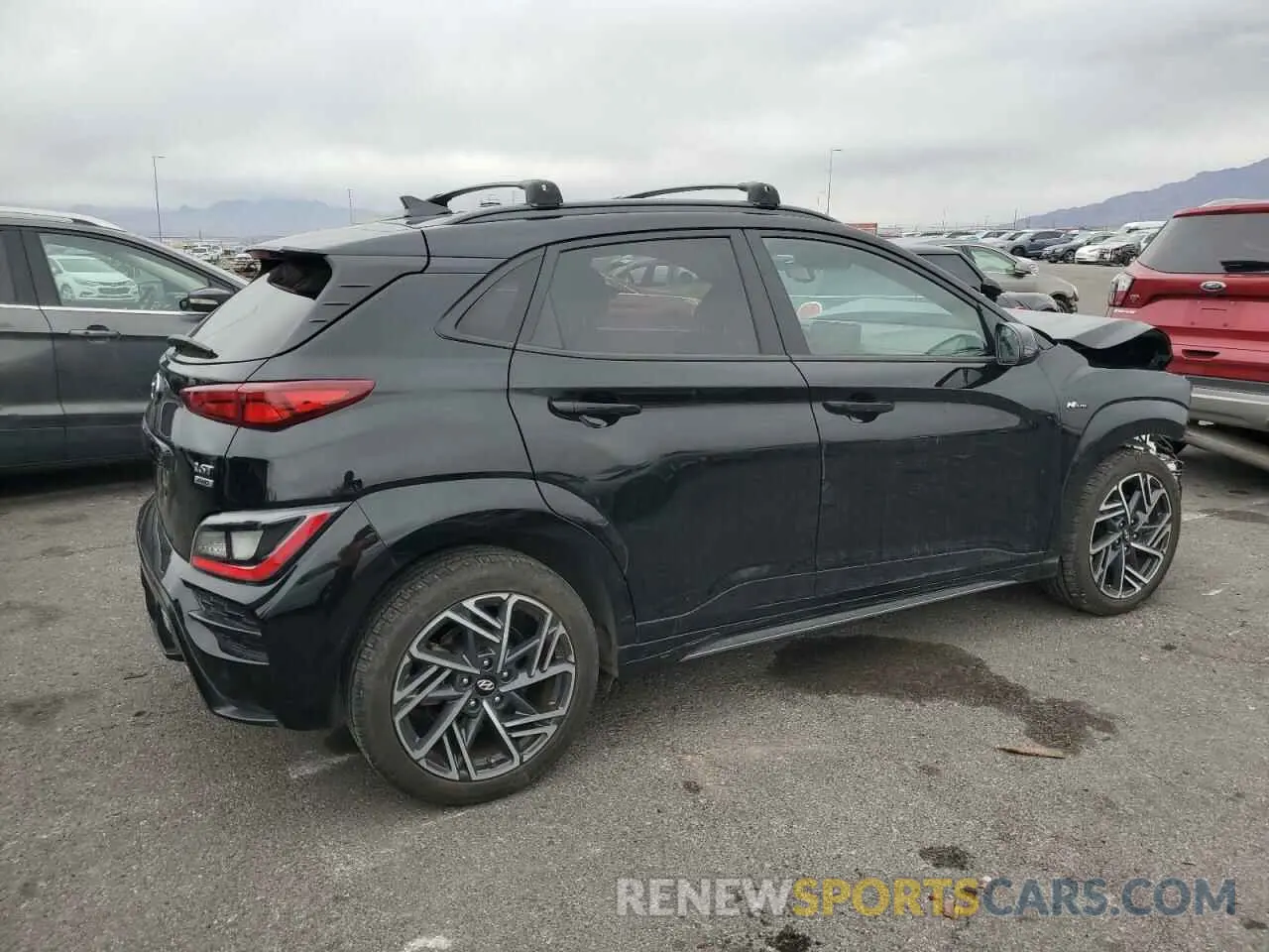 3 fotografías del automóvil dañado KM8K3CA32PU009565 HYUNDAI KONA 2023