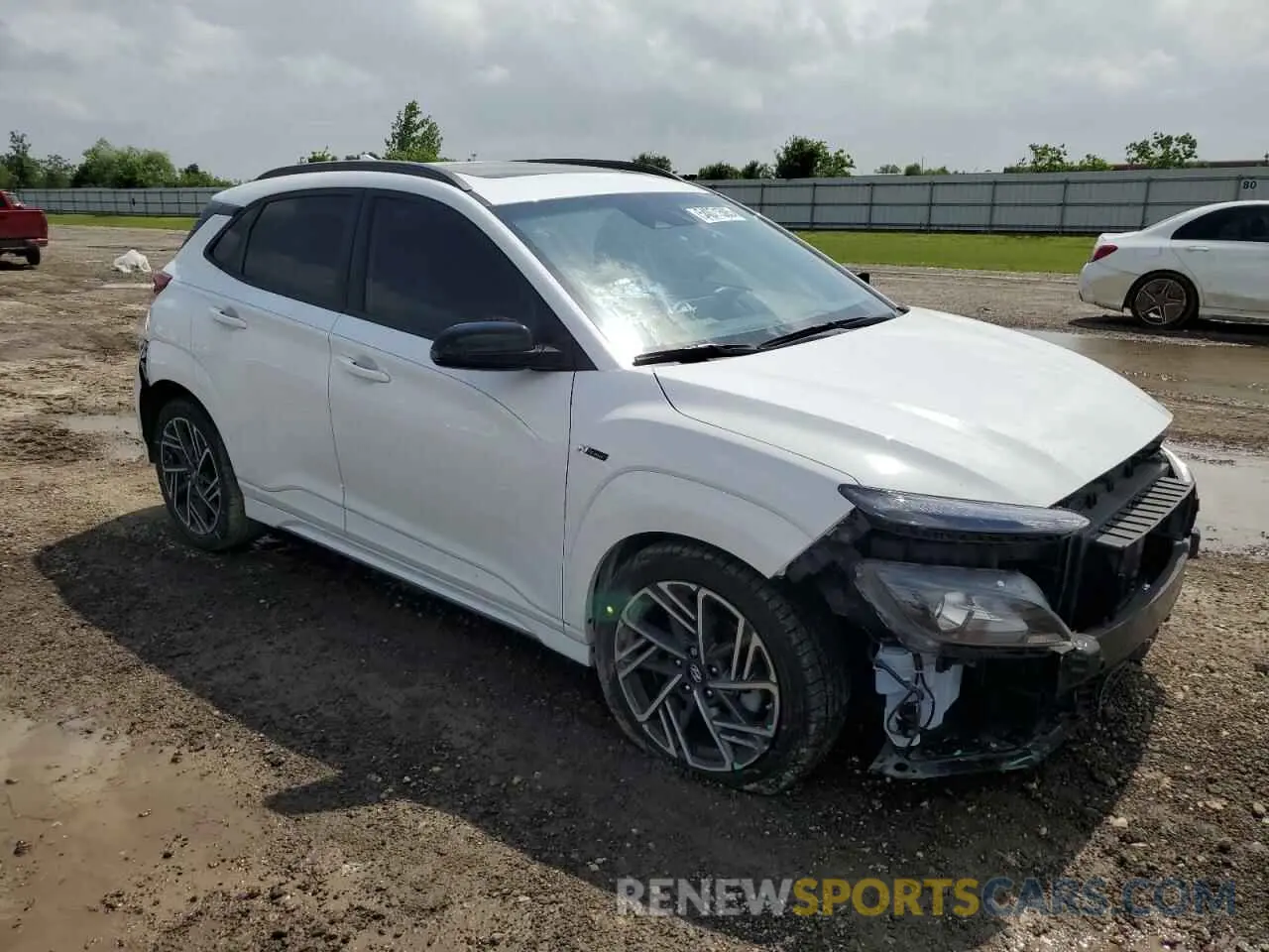 4 fotografías del automóvil dañado KM8K3CA34PU980471 HYUNDAI KONA 2023