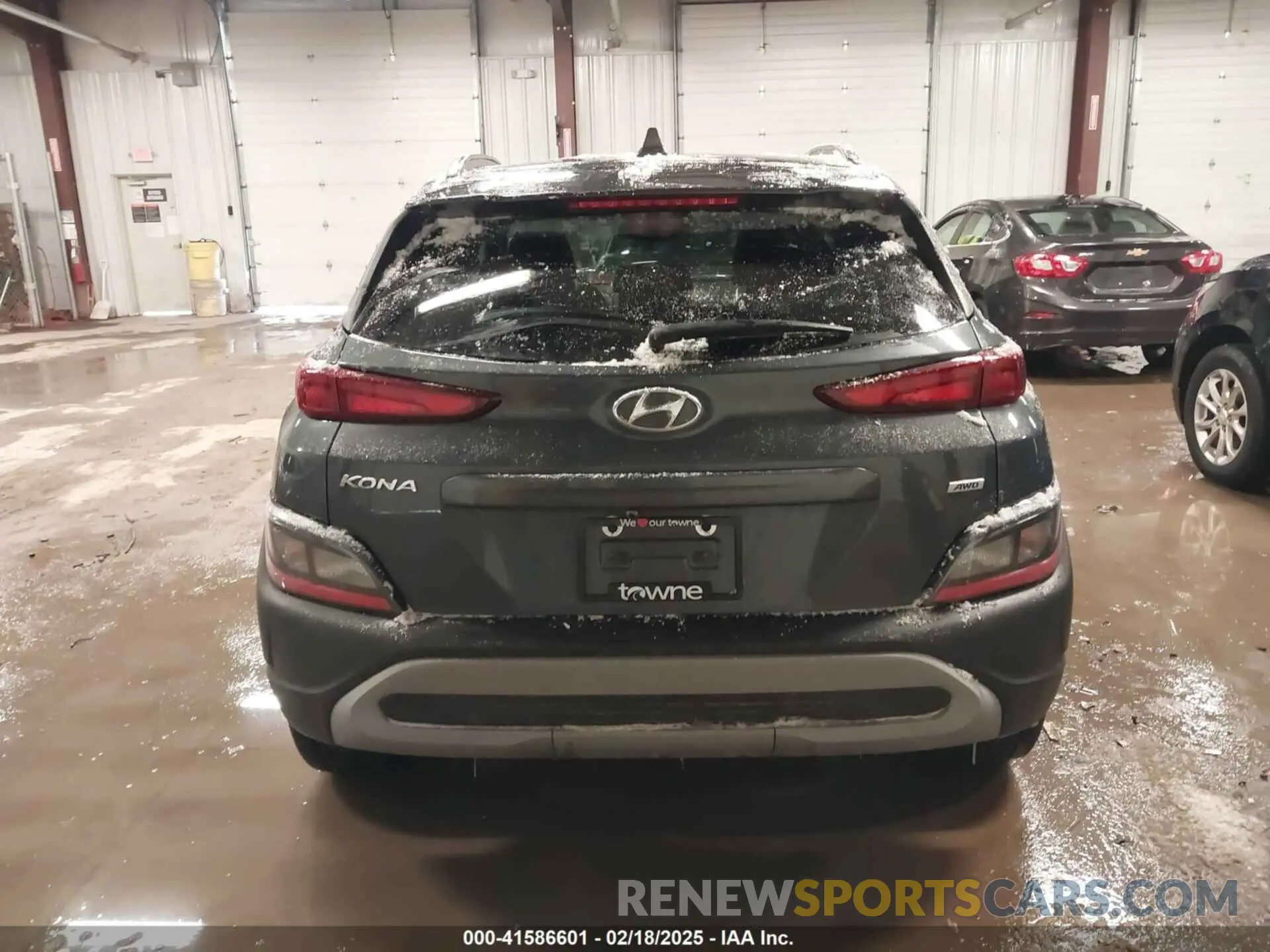 16 fotografías del automóvil dañado KM8K3CAB1PU939139 HYUNDAI KONA 2023