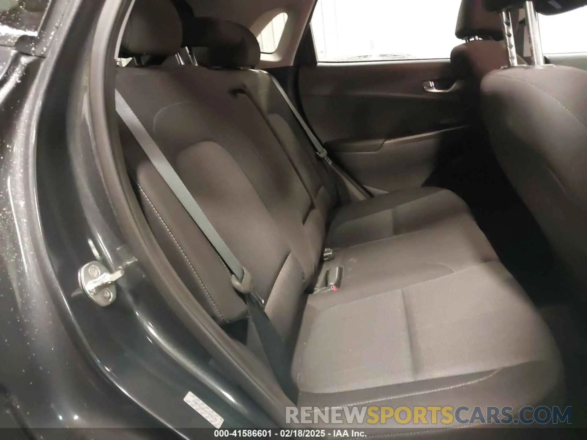 8 fotografías del automóvil dañado KM8K3CAB1PU939139 HYUNDAI KONA 2023