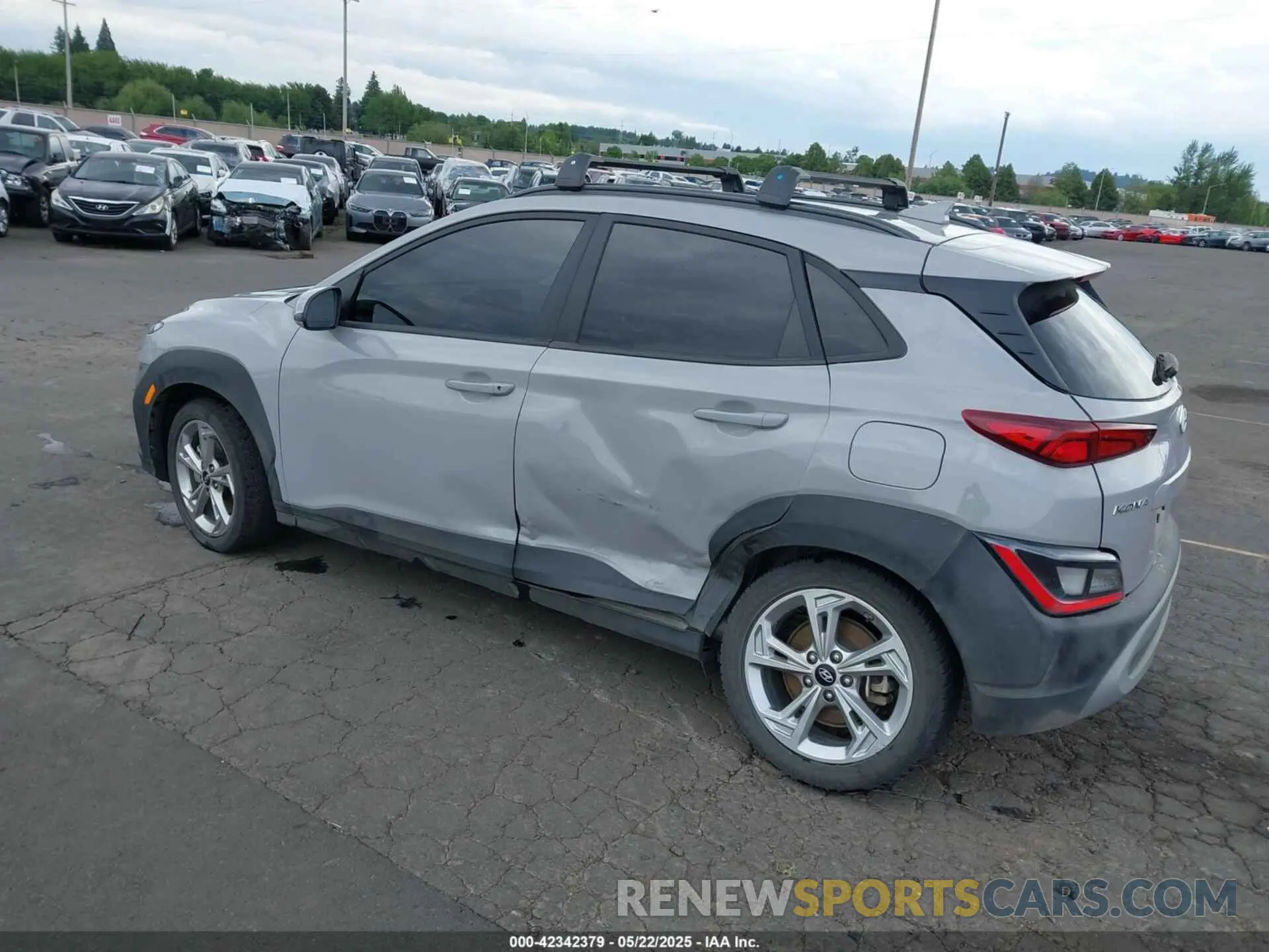 3 fotografías del automóvil dañado KM8K3CAB4PU025600 HYUNDAI KONA 2023