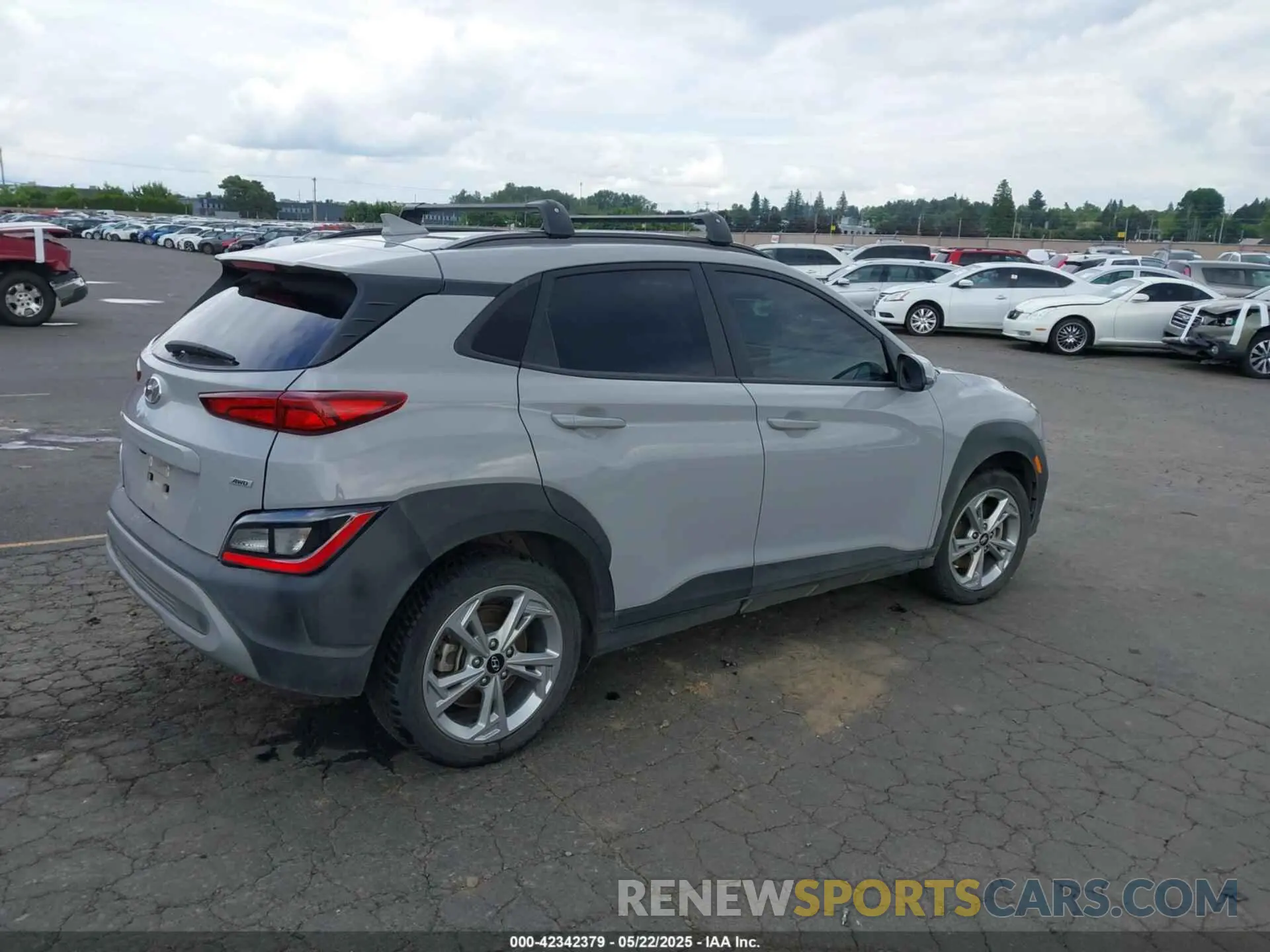 4 fotografías del automóvil dañado KM8K3CAB4PU025600 HYUNDAI KONA 2023