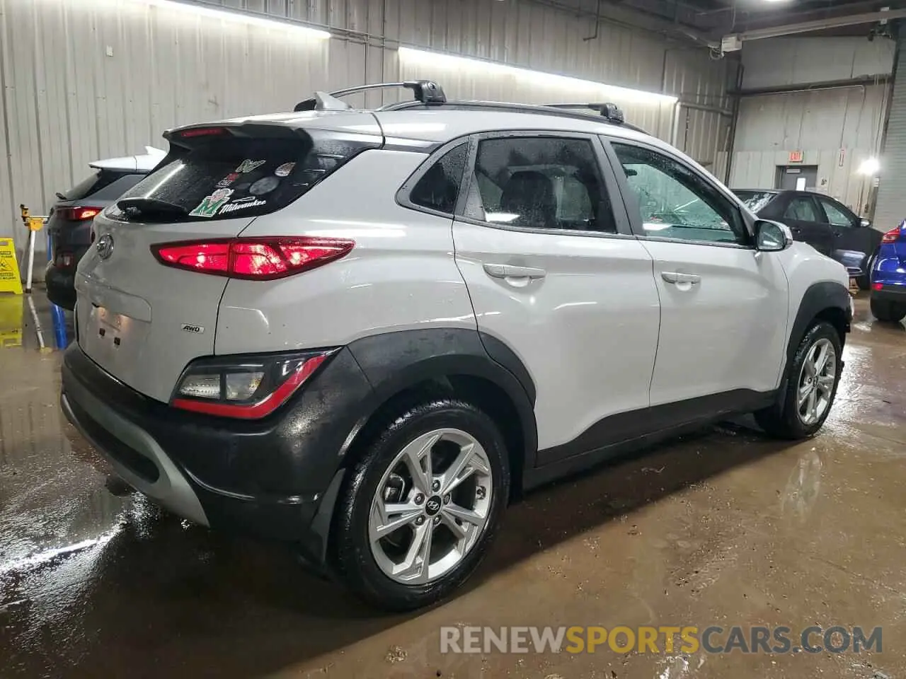 3 fotografías del automóvil dañado KM8K3CAB5PU946983 HYUNDAI KONA 2023