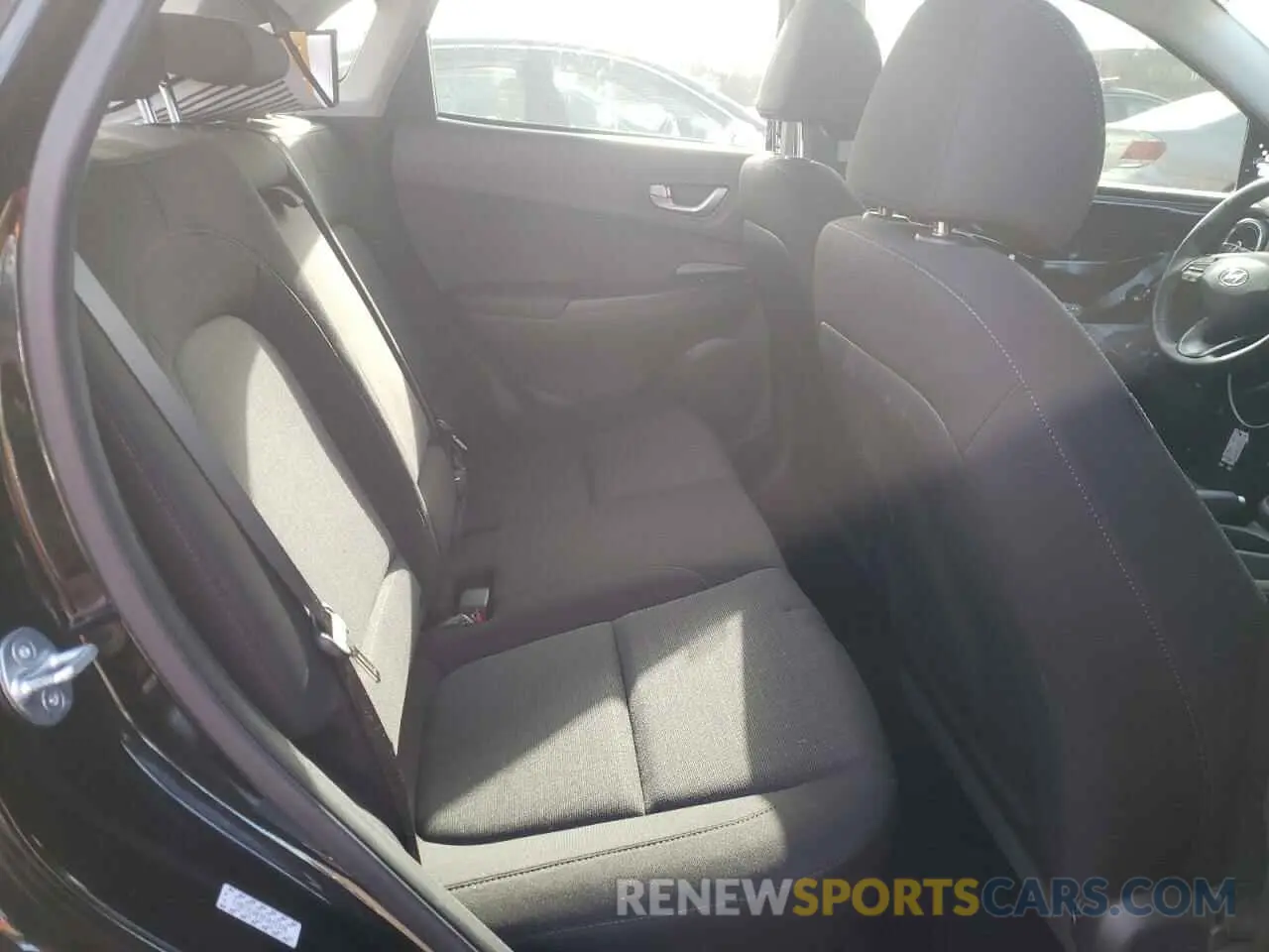 11 fotografías del automóvil dañado KM8K3CAB7PU025378 HYUNDAI KONA 2023