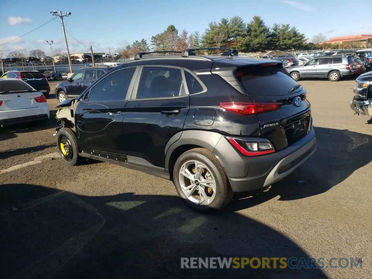 2 fotografías del automóvil dañado KM8K3CAB7PU025378 HYUNDAI KONA 2023