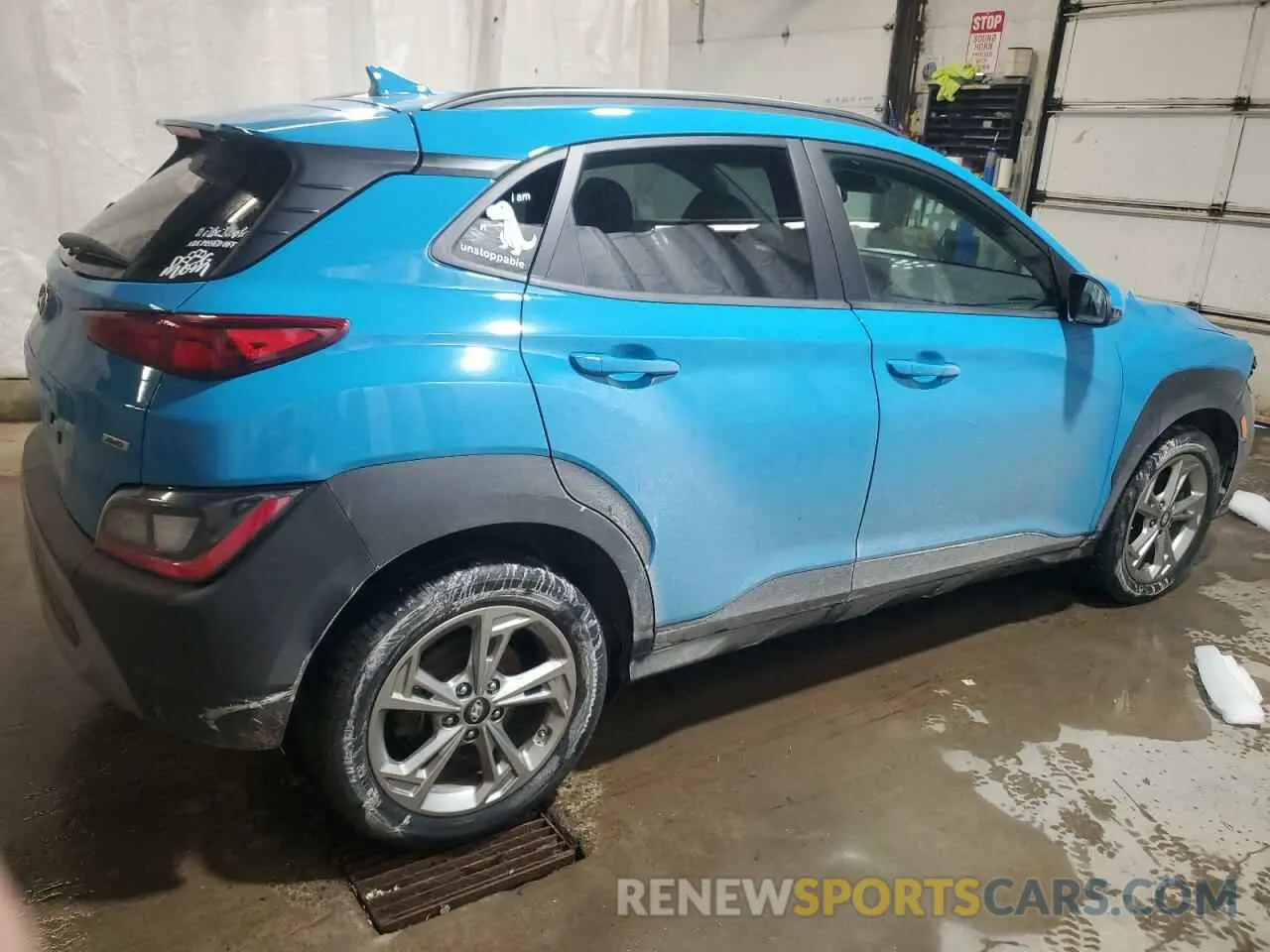 3 fotografías del automóvil dañado KM8K3CAB7PU932549 HYUNDAI KONA 2023
