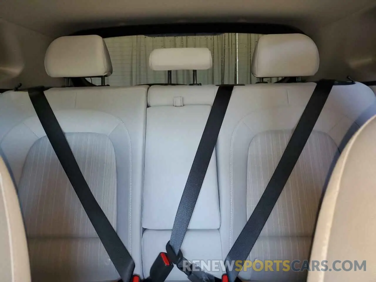 10 fotografías del automóvil dañado KM8K3CABXPU931850 HYUNDAI KONA 2023