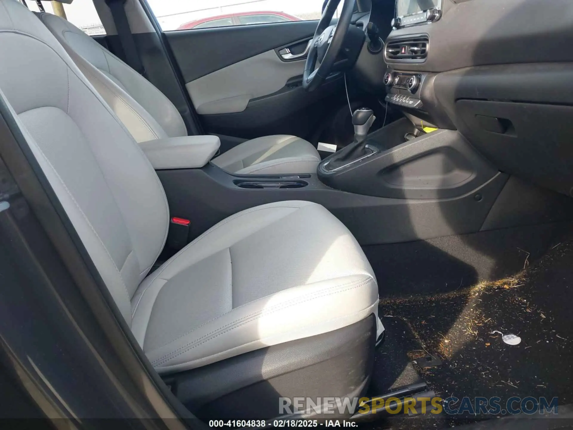 5 fotografías del automóvil dañado KM8K5CA38PU052253 HYUNDAI KONA 2023
