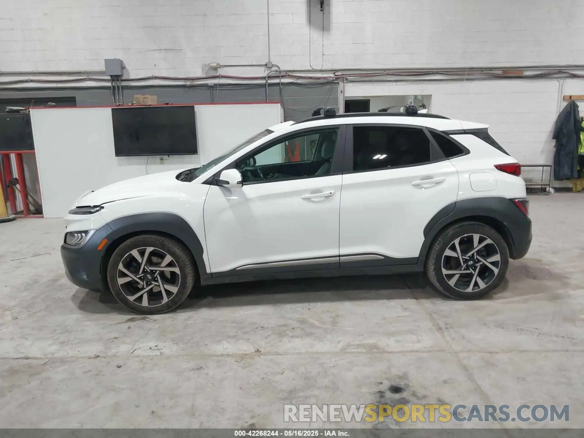 14 fotografías del automóvil dañado KM8K5CA3XPU008934 HYUNDAI KONA 2023