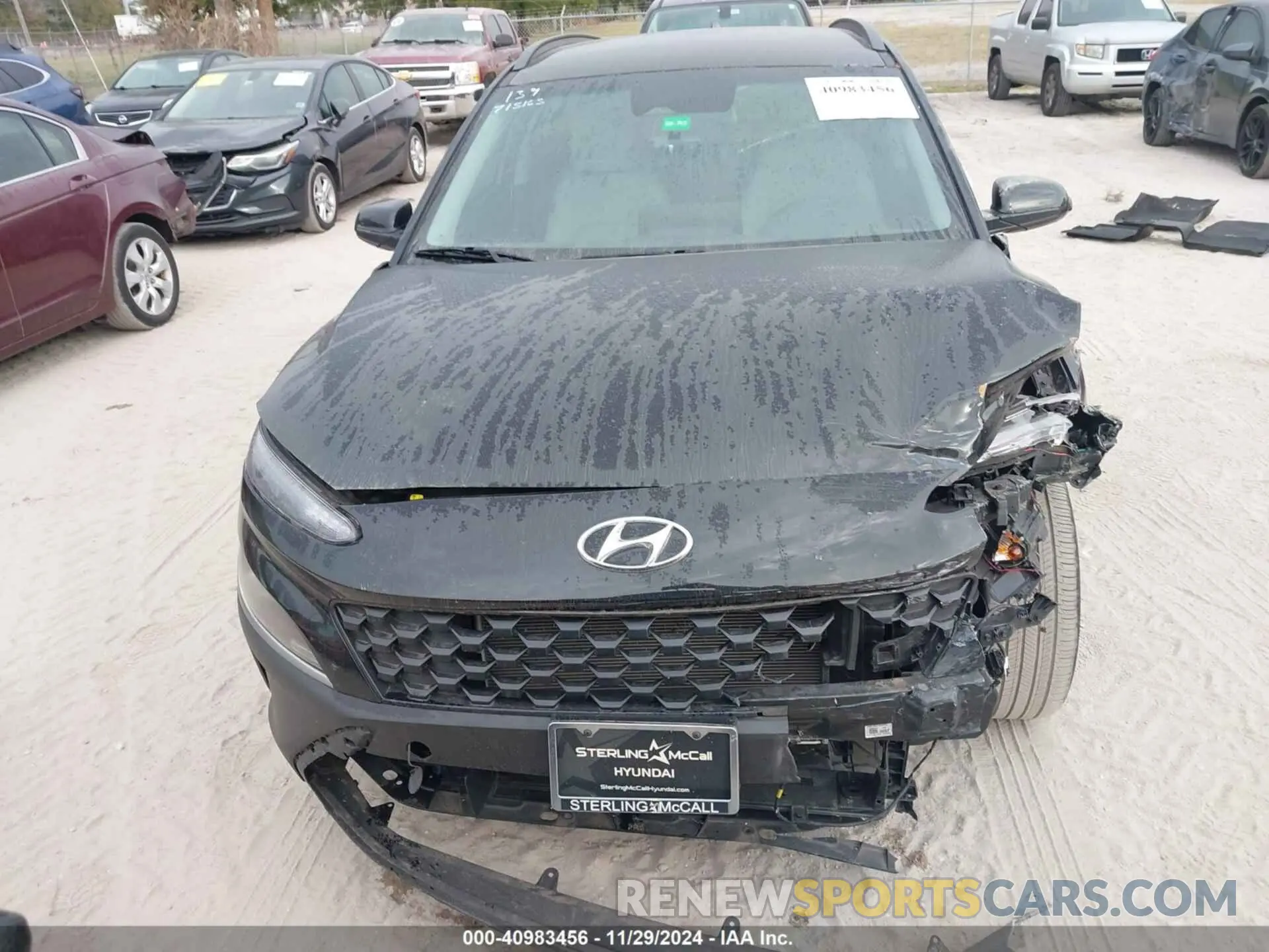 12 fotografías del automóvil dañado KM8K62AB0PU011100 HYUNDAI KONA 2023