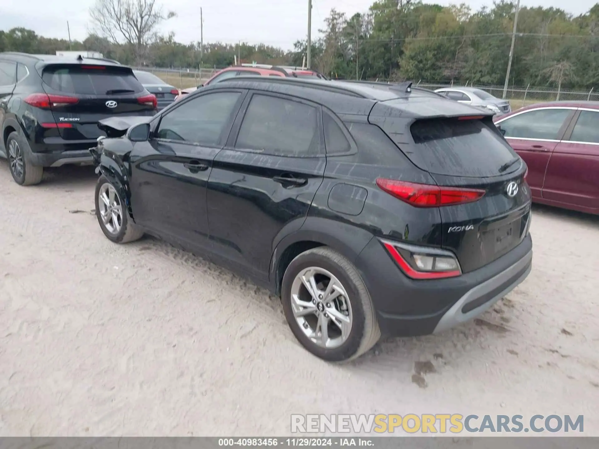 3 fotografías del automóvil dañado KM8K62AB0PU011100 HYUNDAI KONA 2023