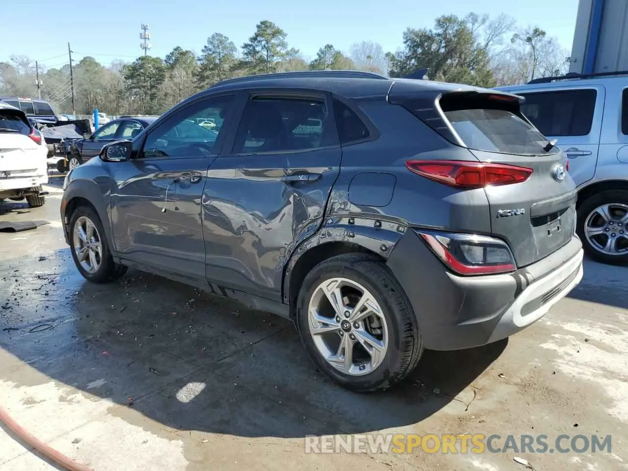 2 fotografías del automóvil dañado KM8K62AB0PU982954 HYUNDAI KONA 2023