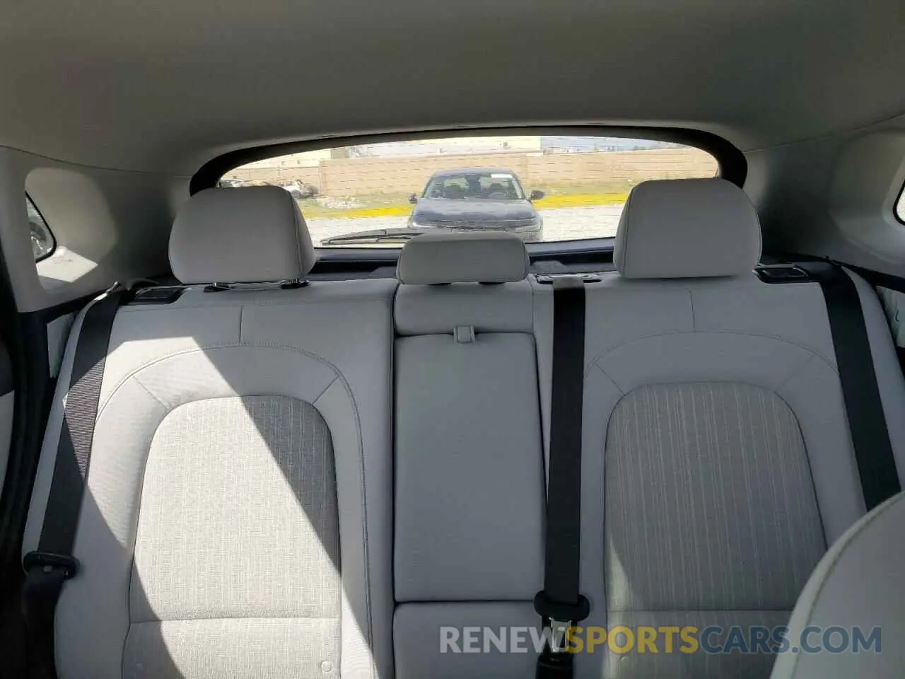 10 fotografías del automóvil dañado KM8K62AB0PU999351 HYUNDAI KONA 2023