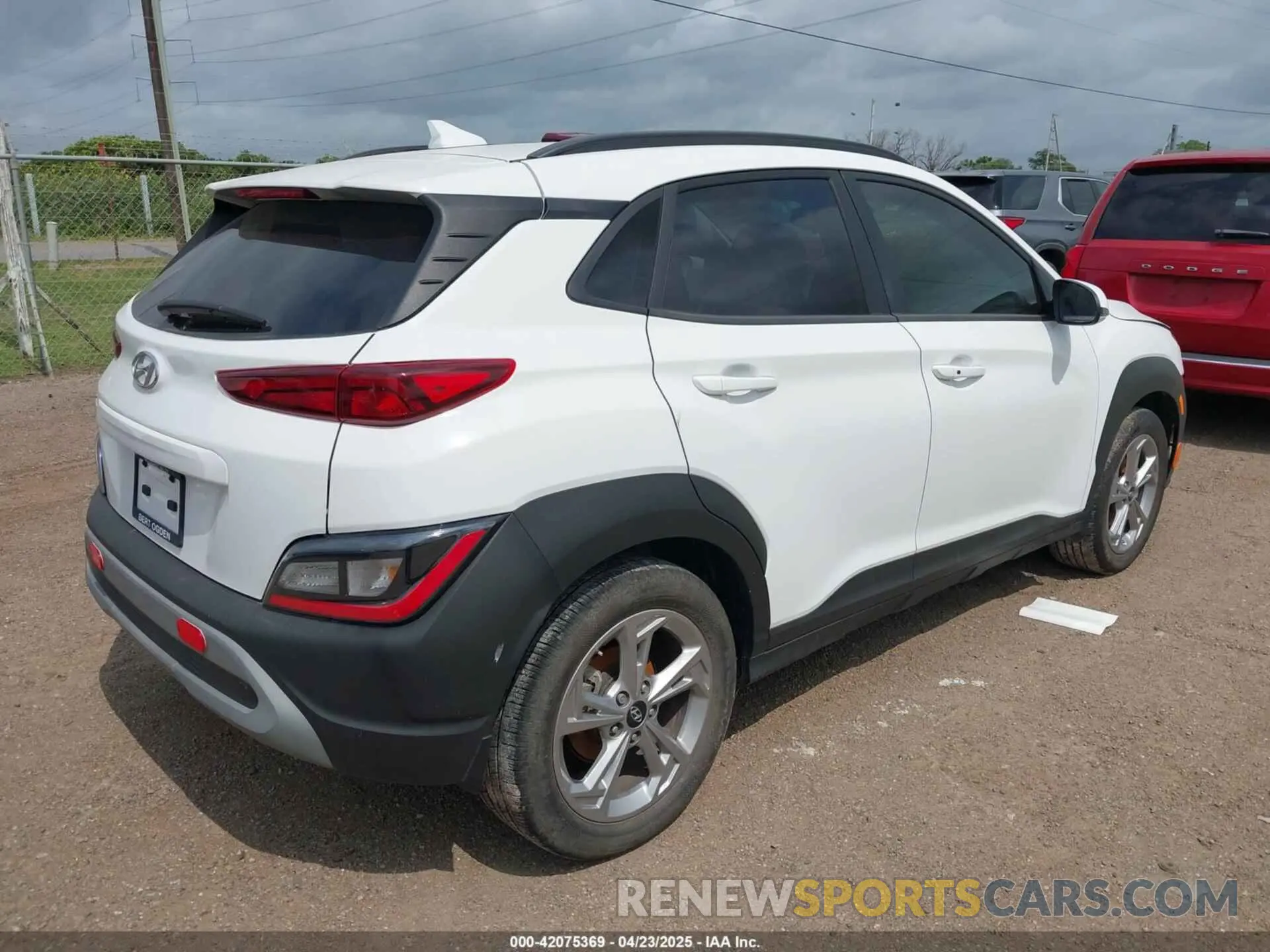 4 fotografías del automóvil dañado KM8K62AB2PU059696 HYUNDAI KONA 2023