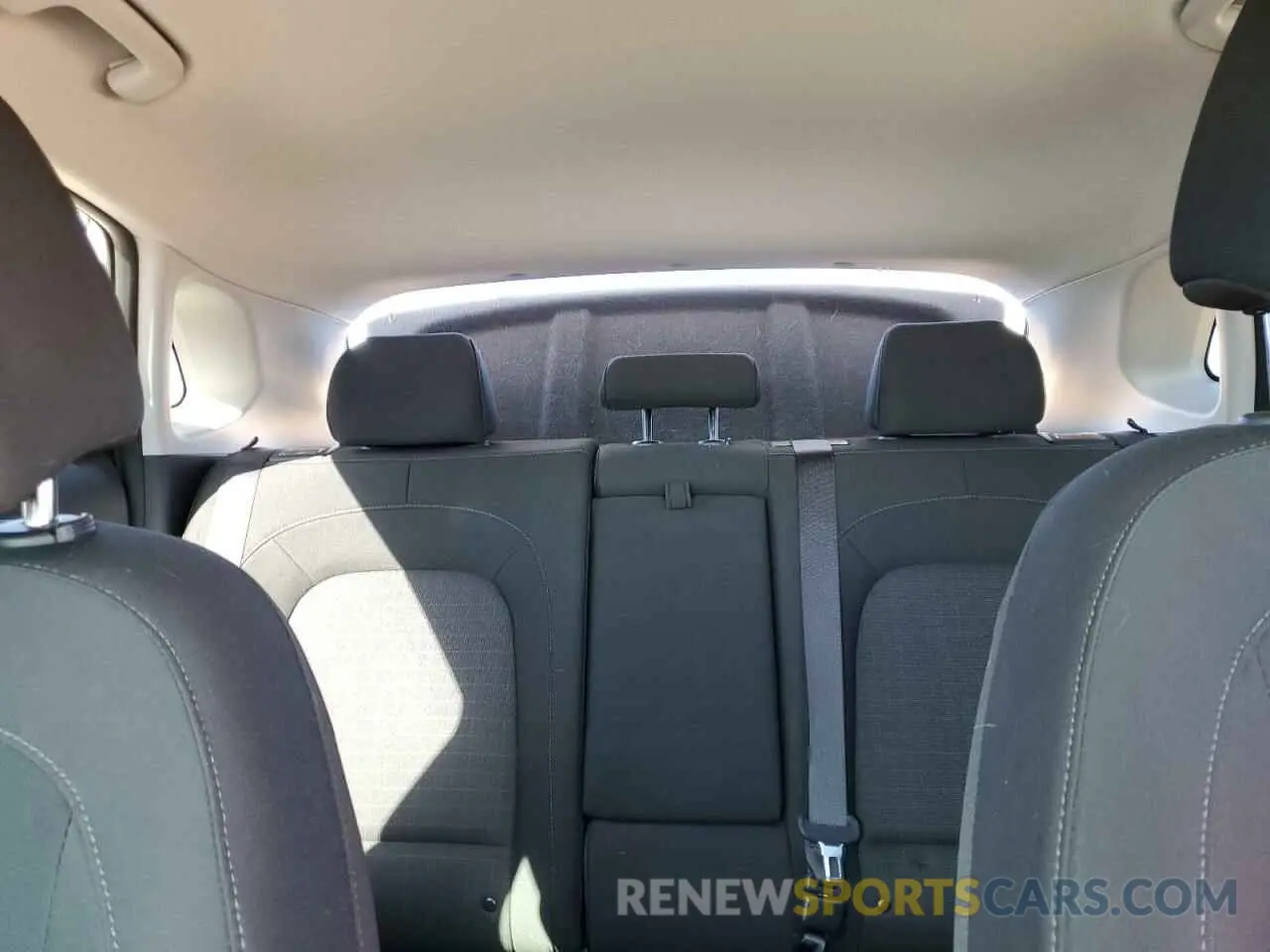 10 fotografías del automóvil dañado KM8K62AB2PU957800 HYUNDAI KONA 2023