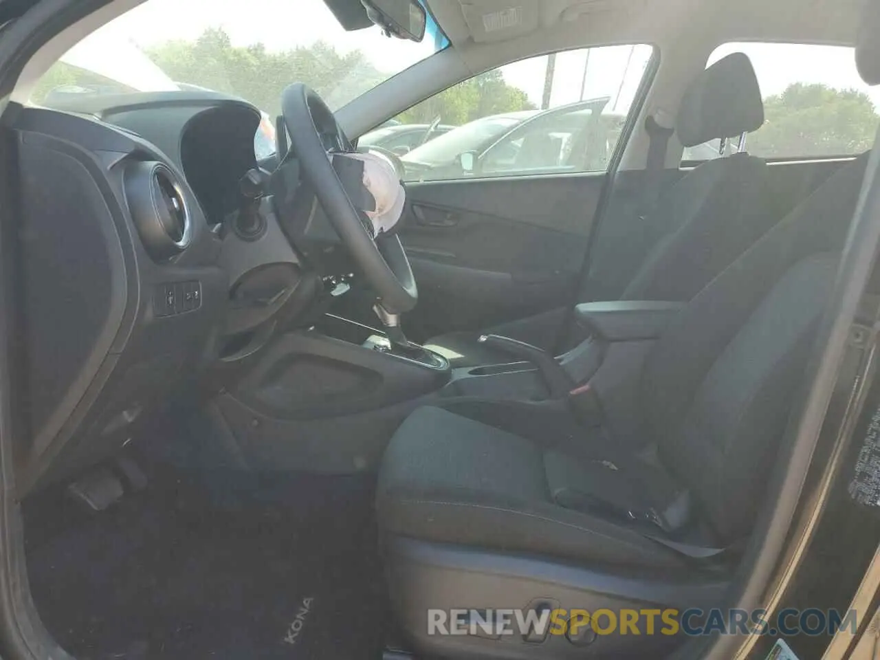 7 fotografías del automóvil dañado KM8K62AB3PU007848 HYUNDAI KONA 2023
