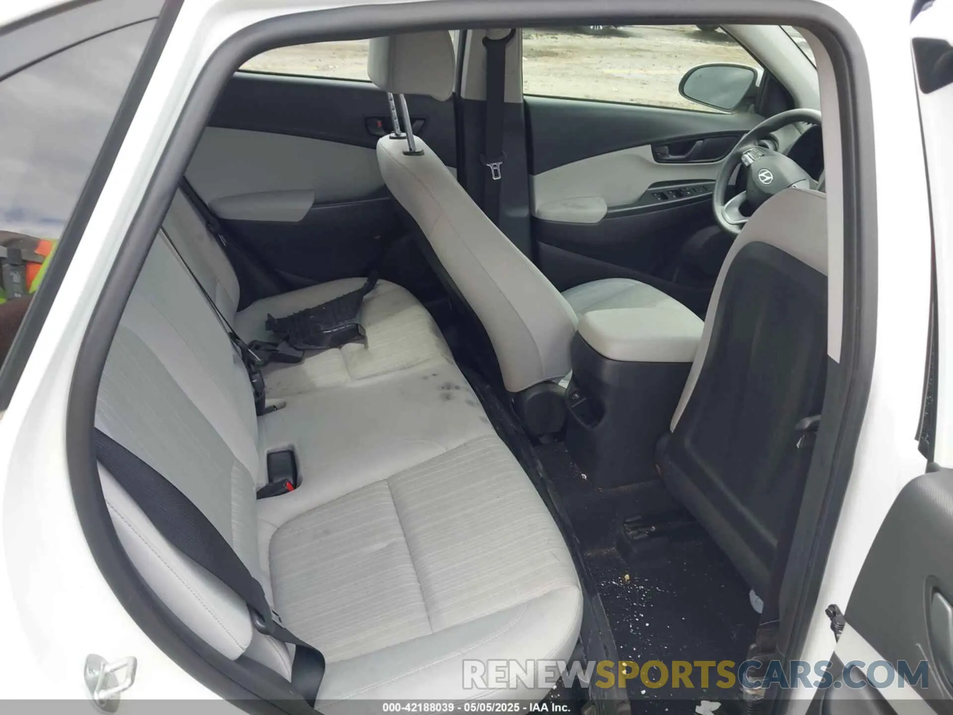 8 fotografías del automóvil dañado KM8K62AB3PU049243 HYUNDAI KONA 2023