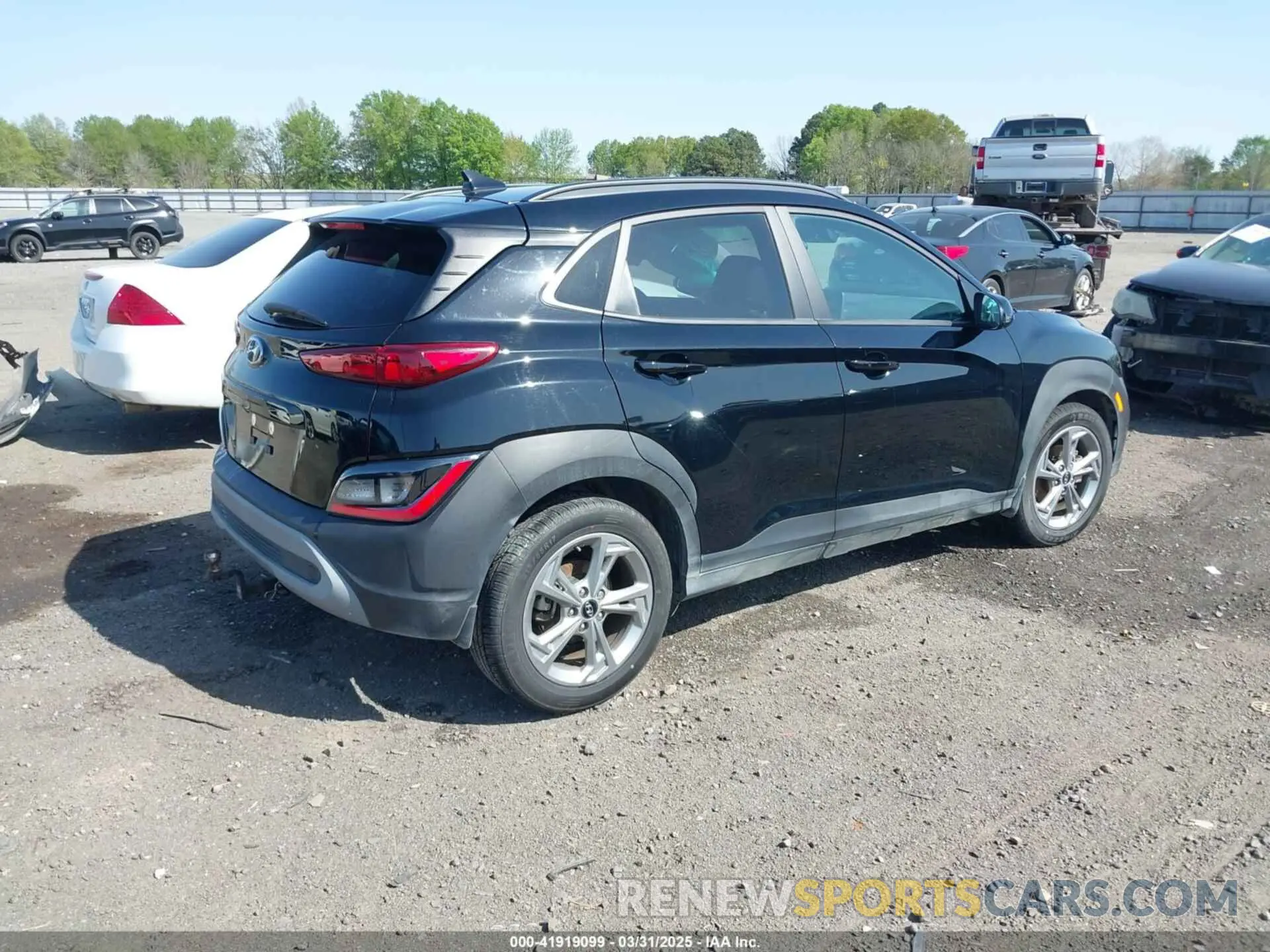 4 fotografías del automóvil dañado KM8K62AB5PU042651 HYUNDAI KONA 2023