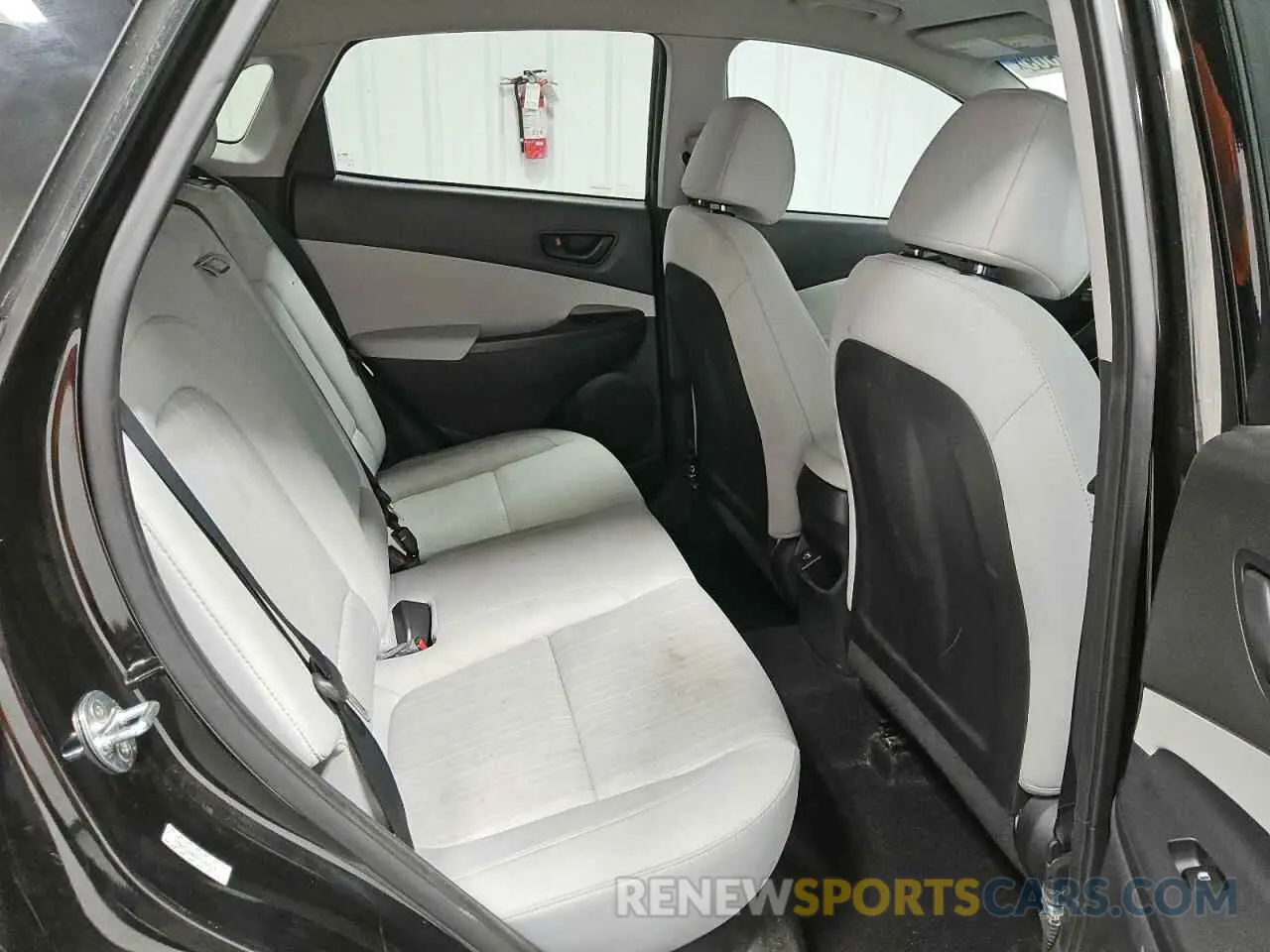 11 fotografías del automóvil dañado KM8K62AB5PU964272 HYUNDAI KONA 2023