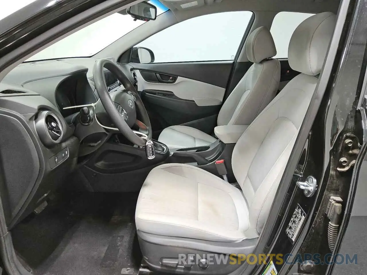 7 fotografías del automóvil dañado KM8K62AB5PU964272 HYUNDAI KONA 2023