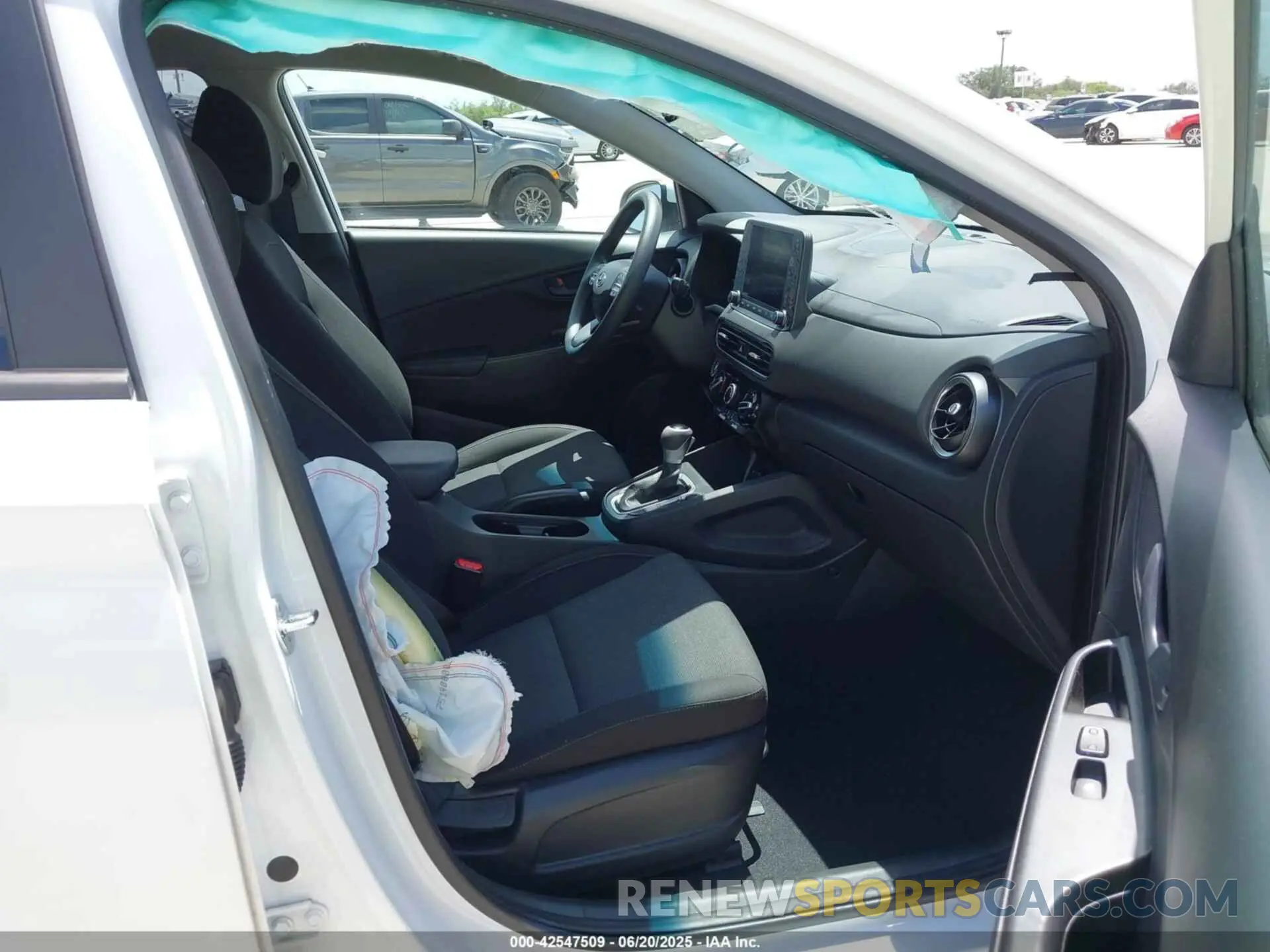 5 fotografías del automóvil dañado KM8K62AB6PU017029 HYUNDAI KONA 2023