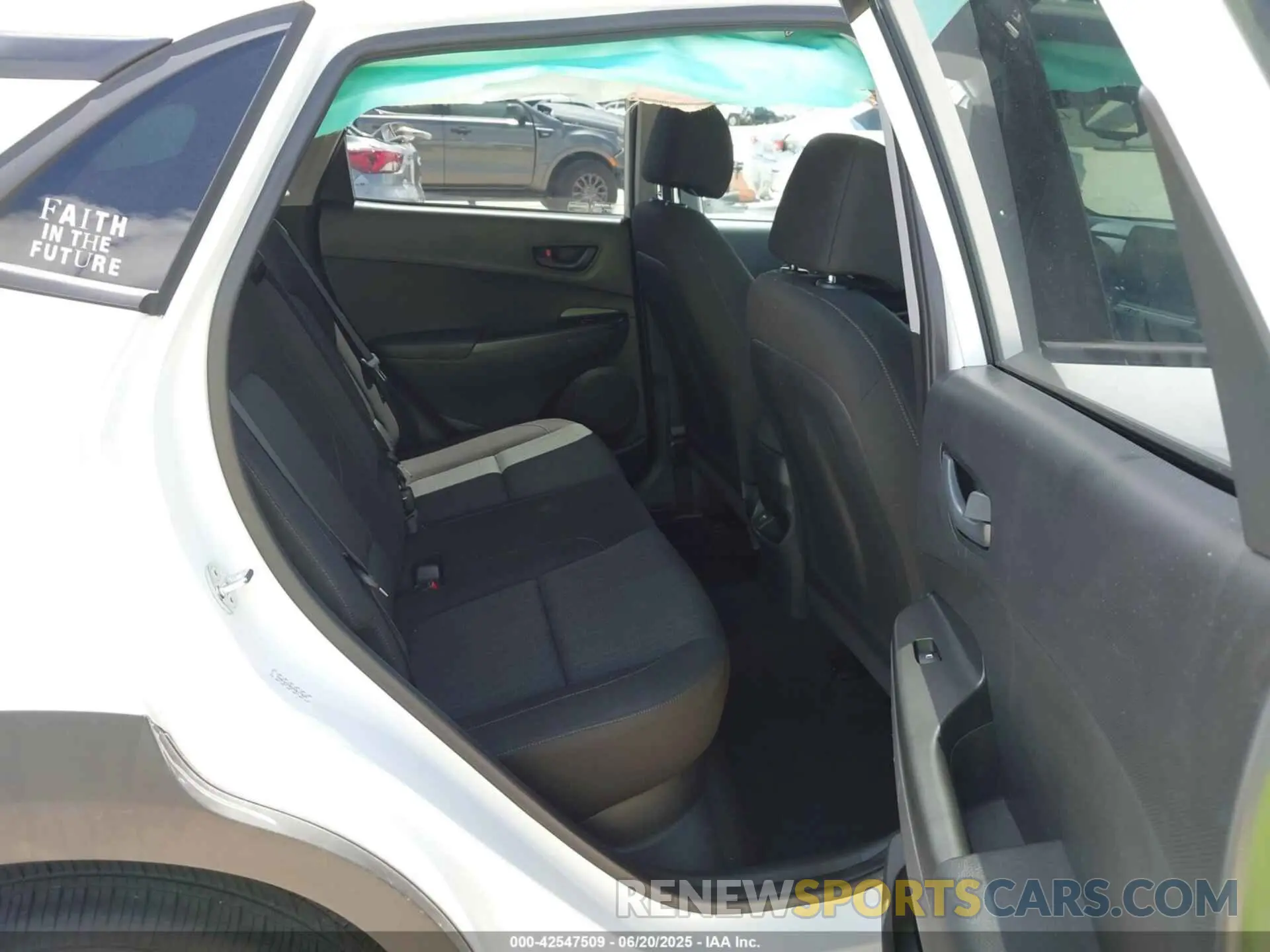 8 fotografías del automóvil dañado KM8K62AB6PU017029 HYUNDAI KONA 2023