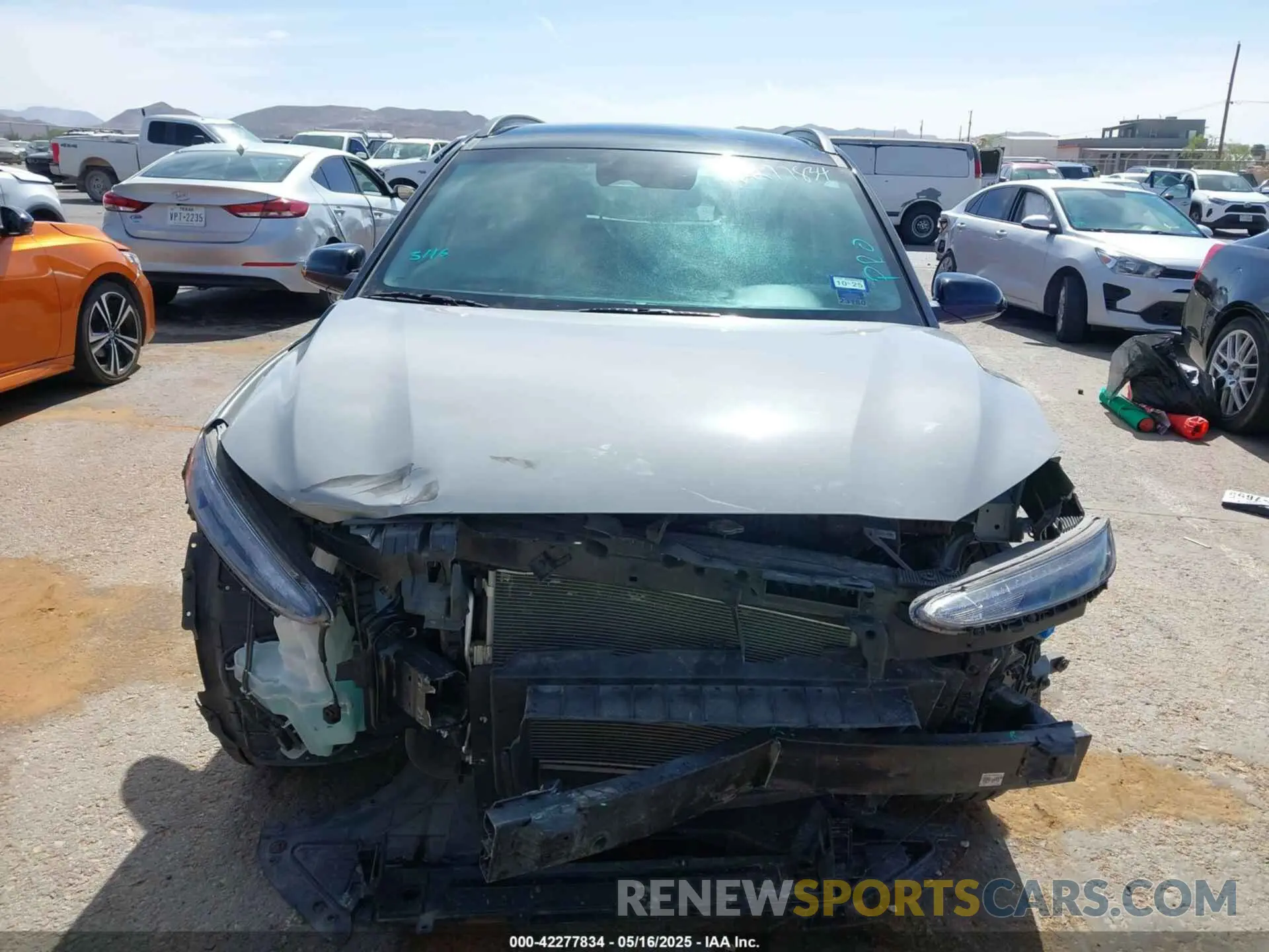 12 fotografías del automóvil dañado KM8K62AB6PU956648 HYUNDAI KONA 2023