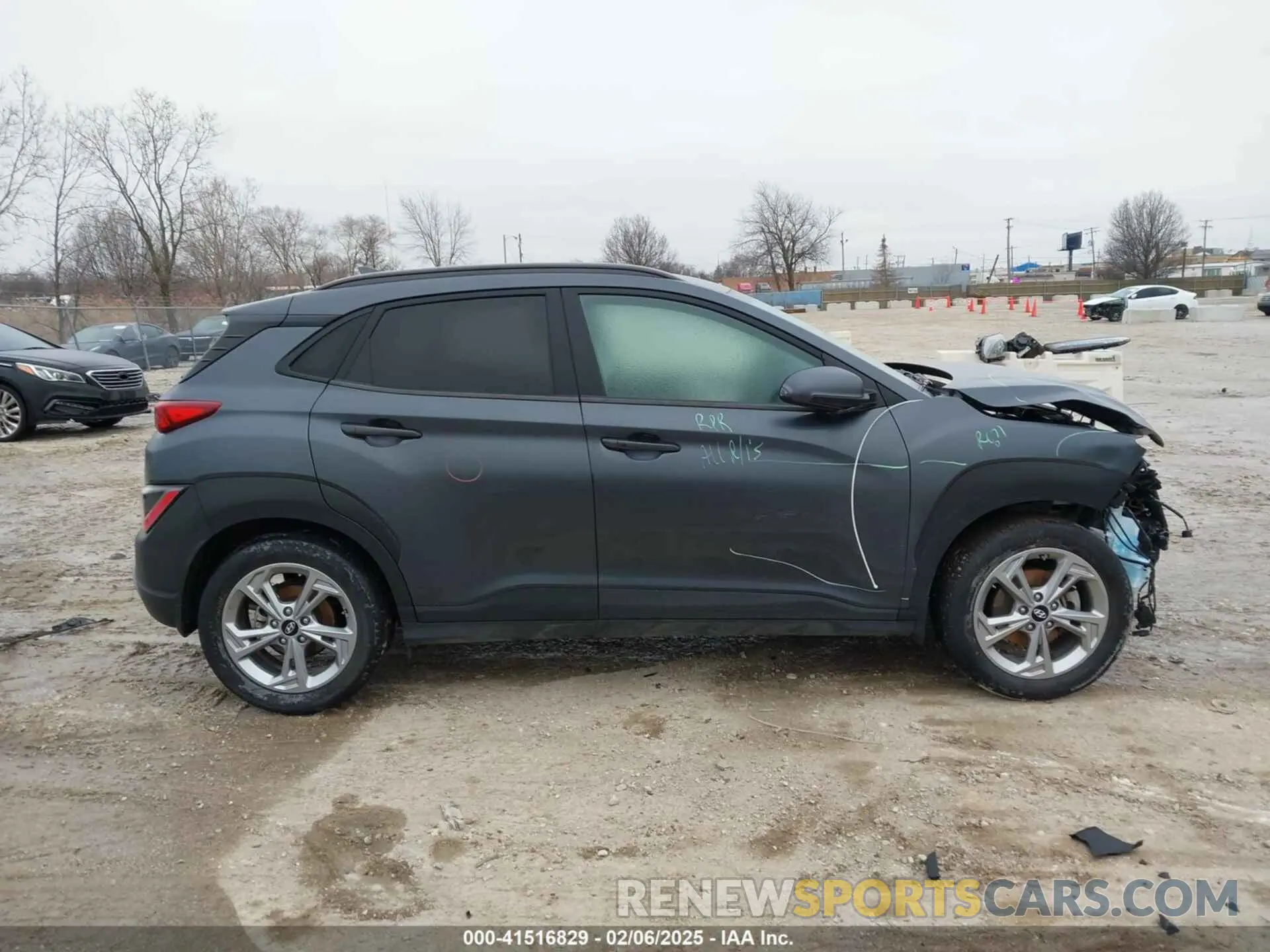 14 fotografías del automóvil dañado KM8K62AB8PU936451 HYUNDAI KONA 2023