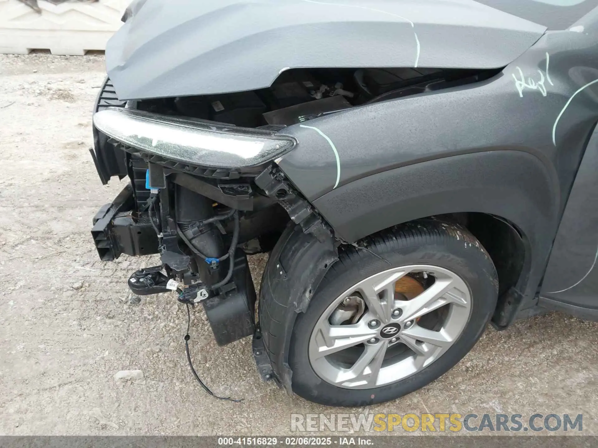 18 fotografías del automóvil dañado KM8K62AB8PU936451 HYUNDAI KONA 2023